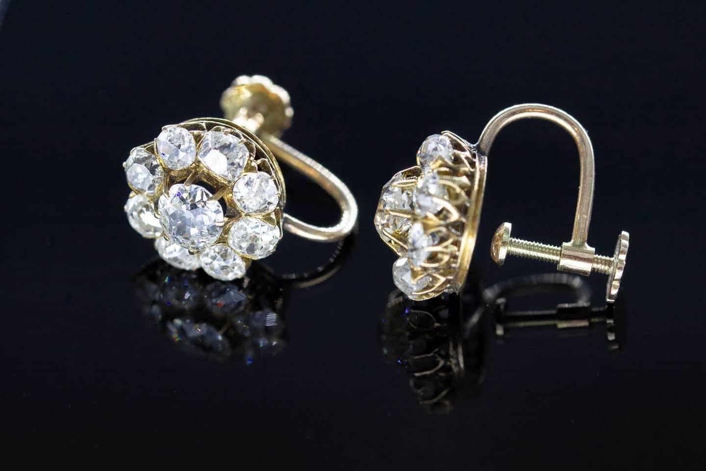 Antike russische Ohrringe aus 14 Karat Gold mit Diamanten im alten Minenschliff (Art déco) im Angebot
