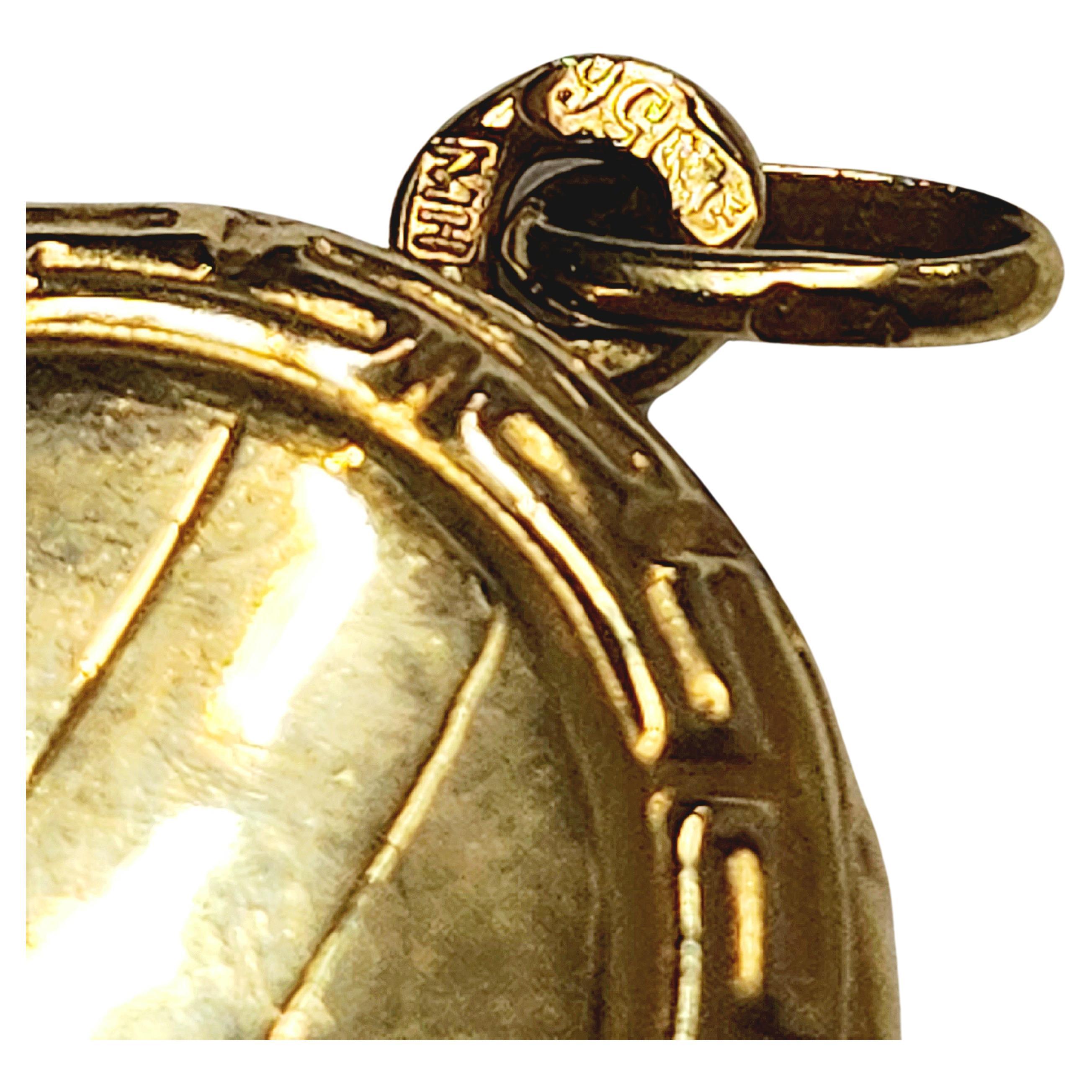 Antikes russisches Medaillon-Anhänger aus Gold mit Saphiren und Perlen für Damen oder Herren im Angebot