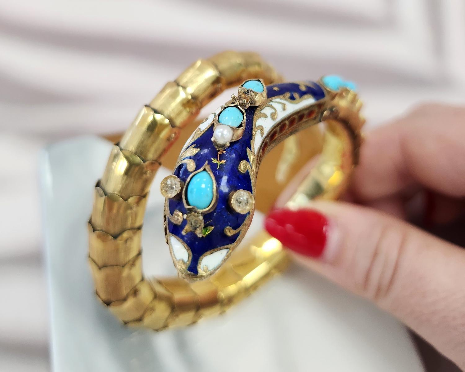 Edoardiano Antico bracciale a forma di serpente in oro 14K con turchese e perle in vendita