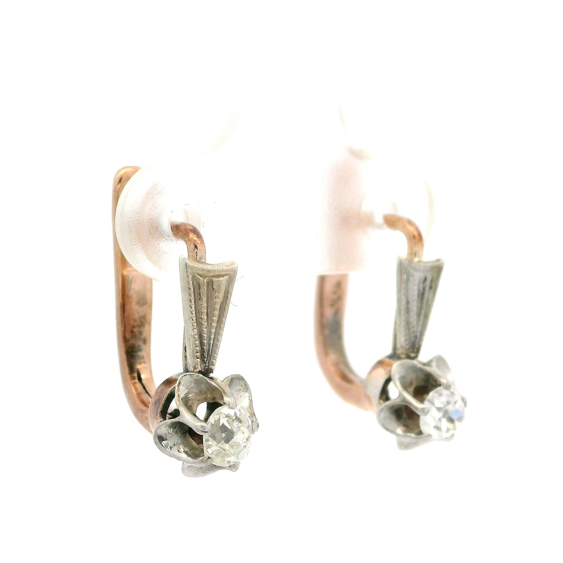 Boucles d'oreilles pendantes anciennes en or et argent 14 carats avec diamants taille vieille mine 0,44 carat en vente 2