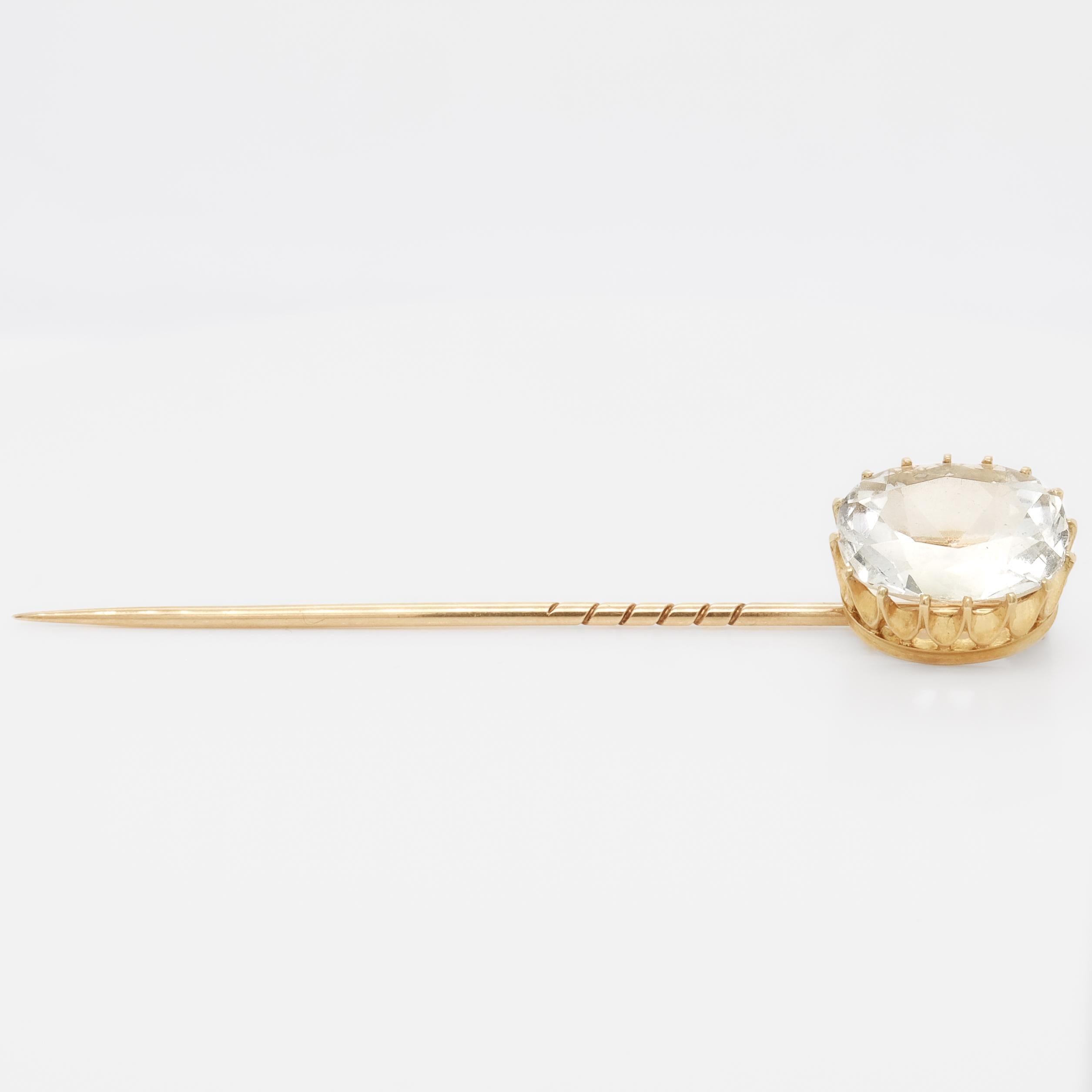 Epingle à baguette ancienne en or 14K et saphir blanc en vente 1
