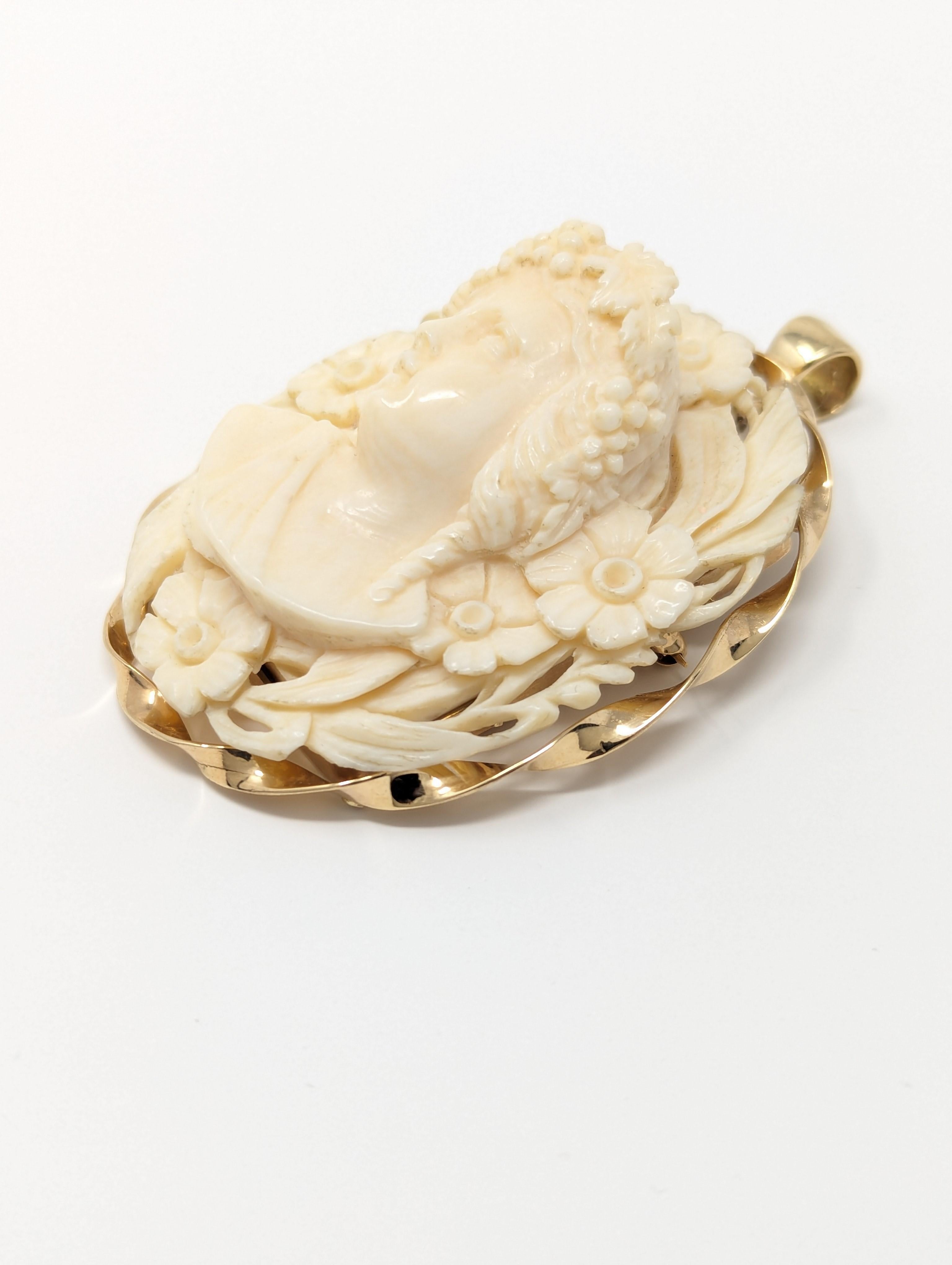 Antique 14k Hand Carved Bone Cameo Pendant Brooch High Relief Solid Yellow Gold In Fair Condition For Sale In Greer, SC