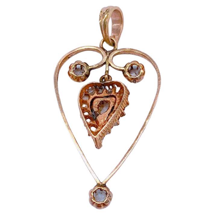 Pendentif ancien en or avec cœur en diamant taillé en rose Bon état - En vente à Cairo, EG