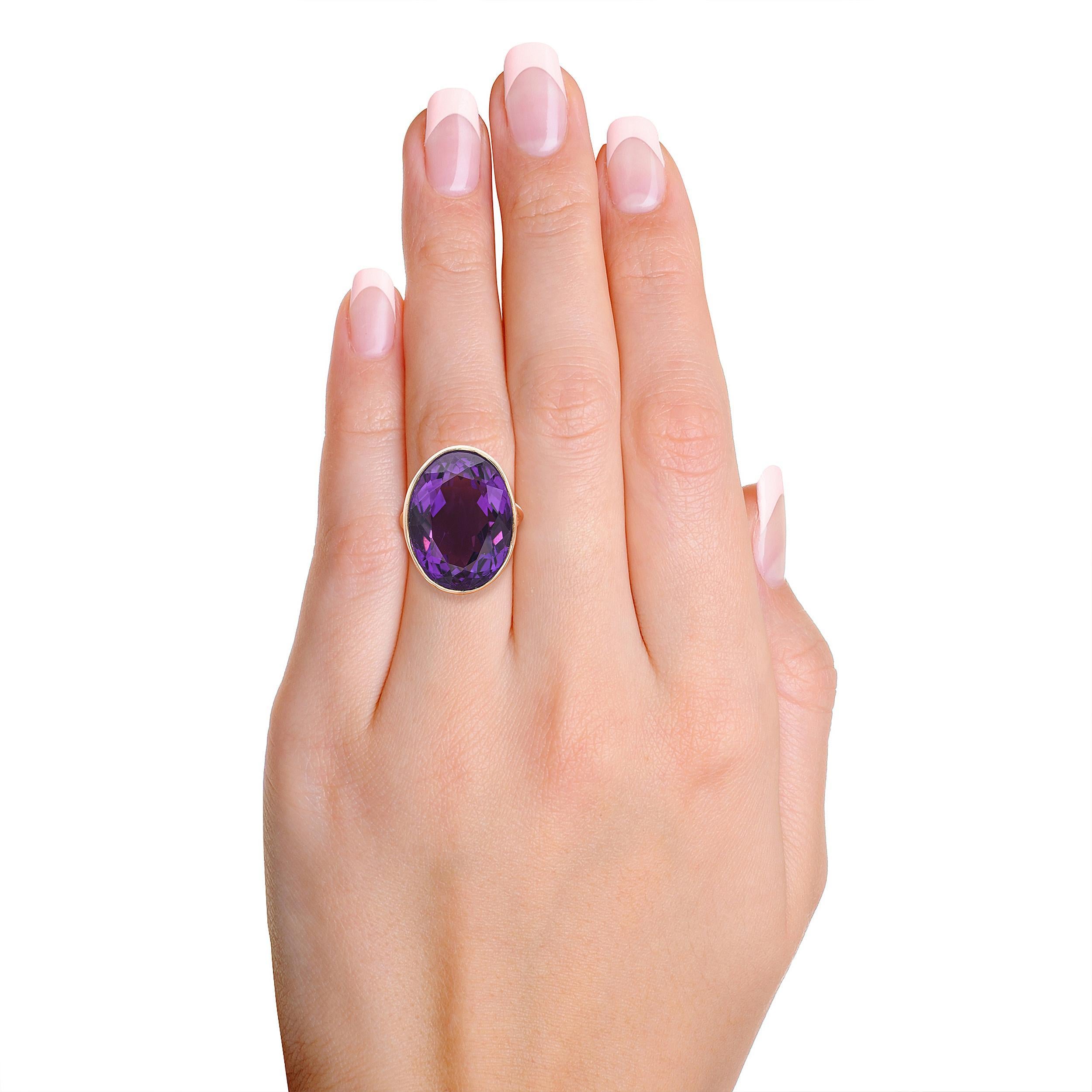 Romantique Bague ancienne en or rose 14k 17ct gravée d'une fleur d'améthyste en vente