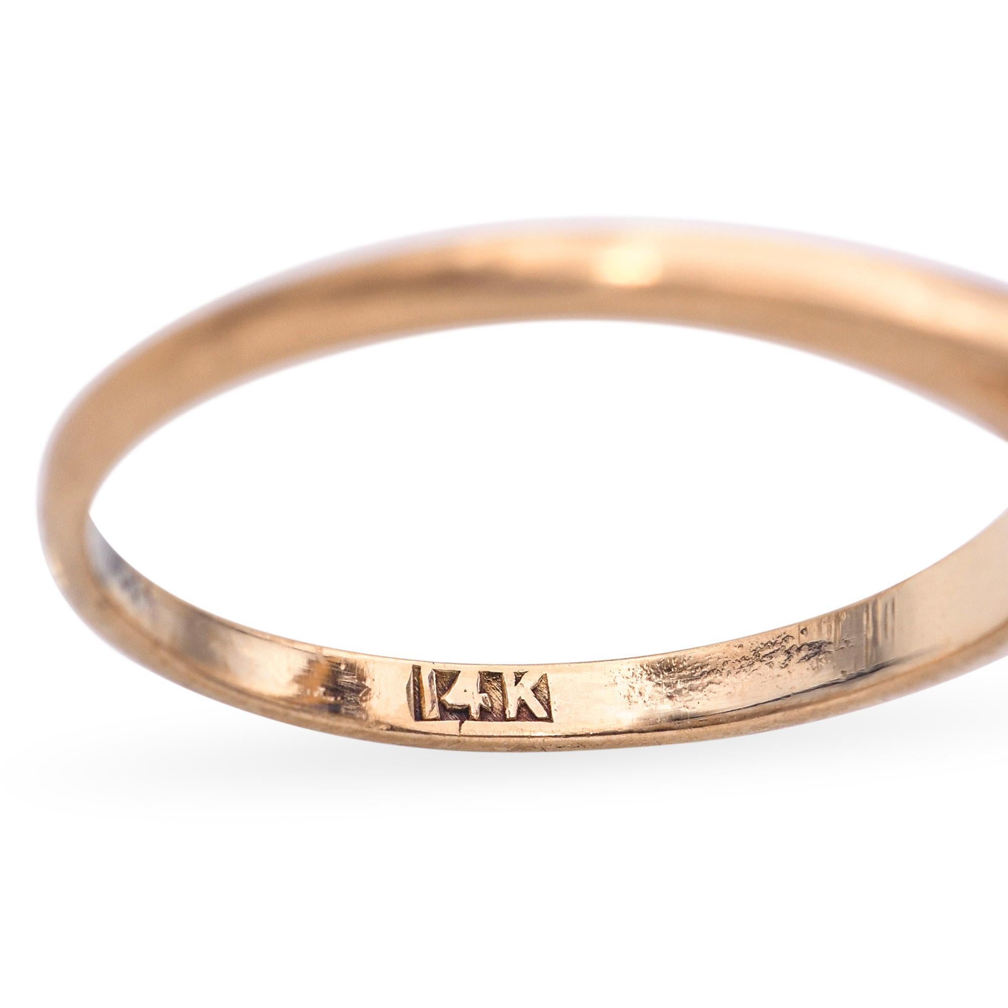 Bague ancienne en or rose 14k, diamant et saphir Navette en vente 2