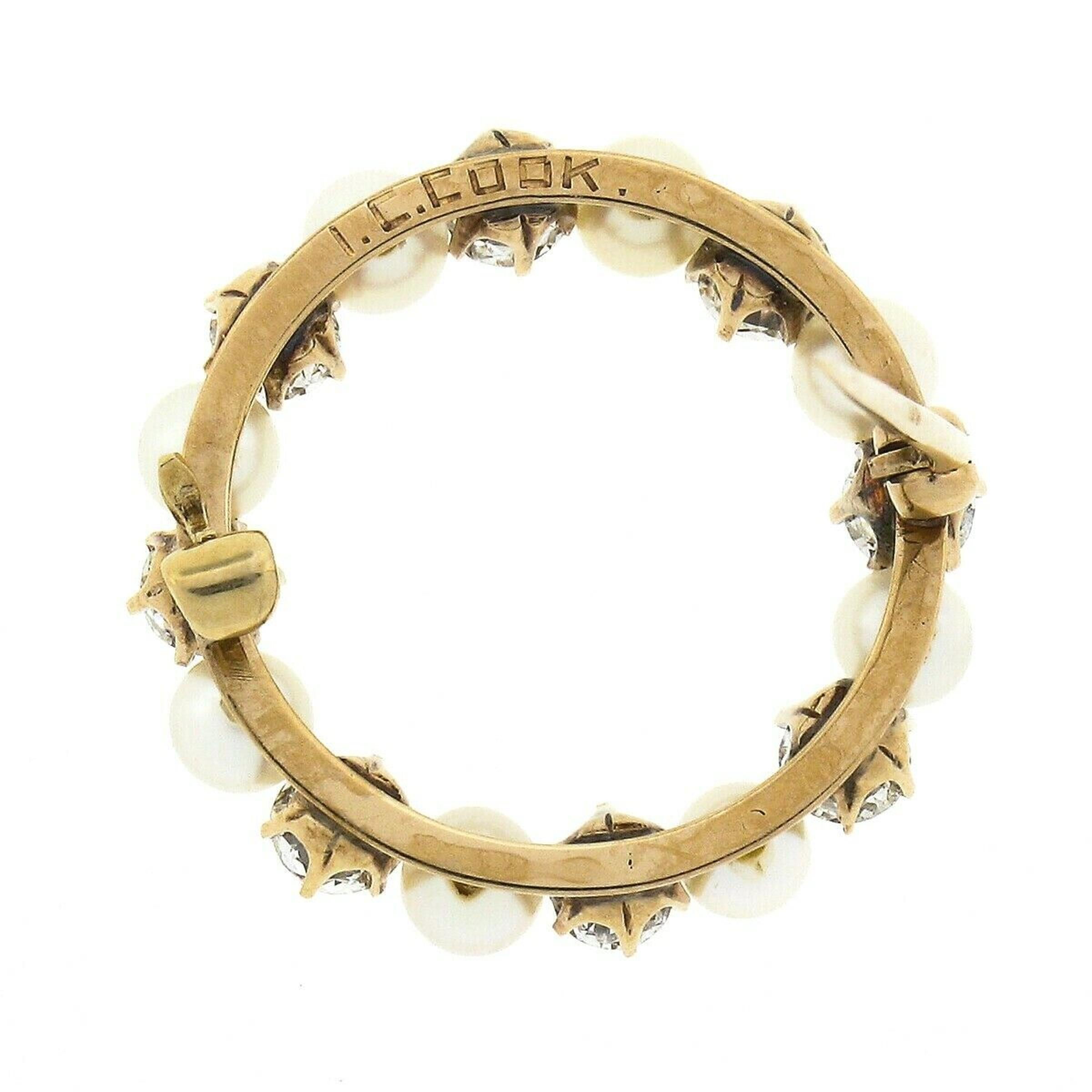 Taille ronde Broche couronne ancienne en forme de couronne en or jaune rosé 14 carats avec perles et diamants ronds de 1,50 carat en vente