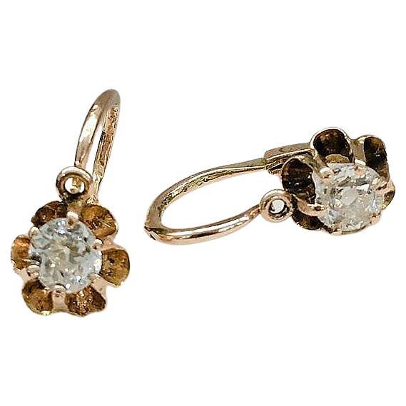 Boucles d'oreilles russes anciennes en or avec diamants taille vieille mine en vente 1