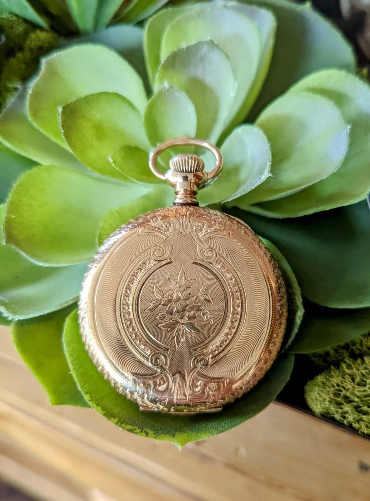 Women's or Men's Antique 14k Solid Yellow Gold Waltham Pocket Watch Keystone Hunter Case Monogram For Sale