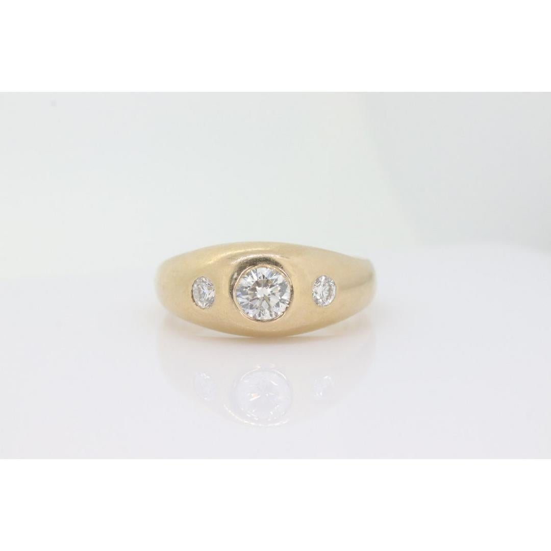 Antiker 14k Dreifach-Diamant-Ring mit 1ctw. Gypsy-Diamant-Lünette in Siegelband gefasst. für Damen oder Herren im Angebot