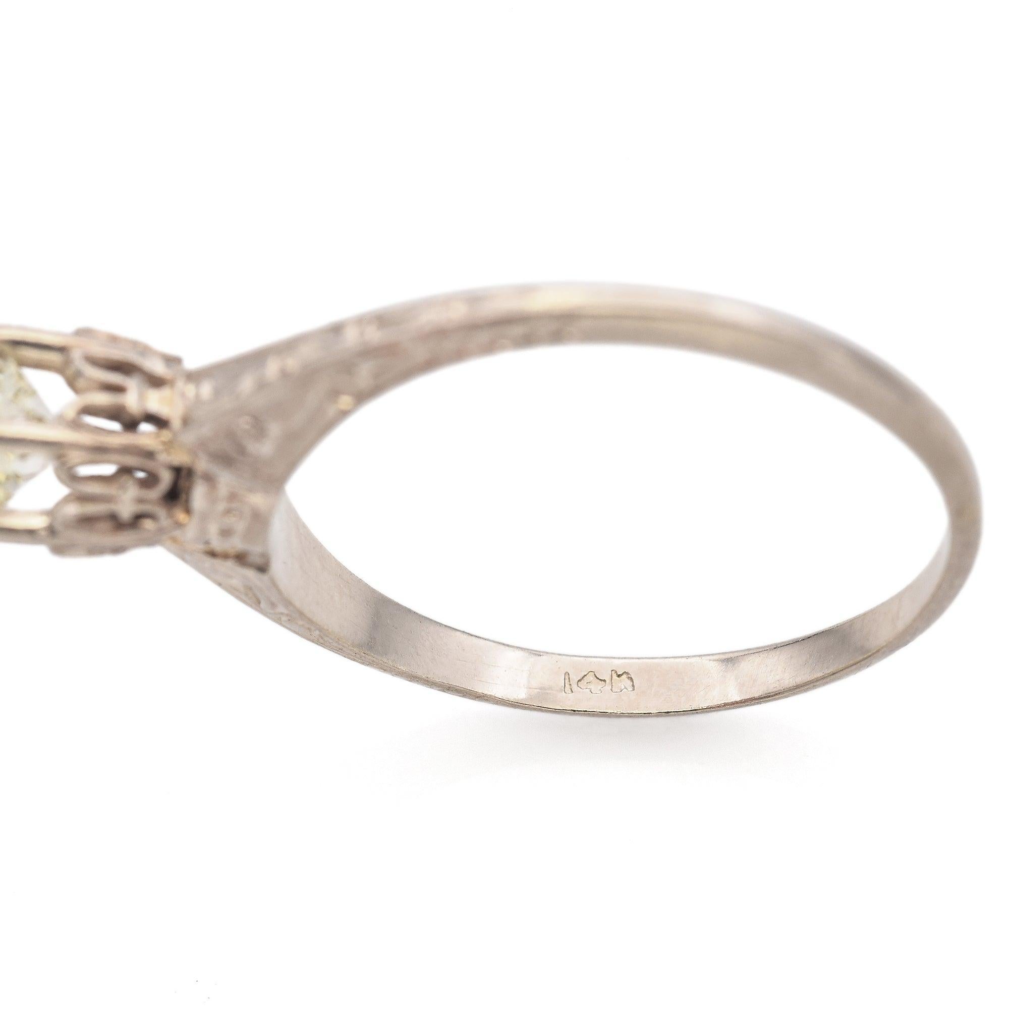 Bague ancienne en or blanc 14K avec diamant de 0,67ct à haute couronne et de type 