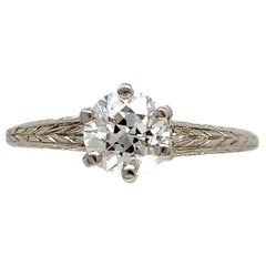 Antiker Verlobungsring aus 14 Karat Weißgold mit handgravierten 0,78 Karat Diamanten. Die GIA-Repoche