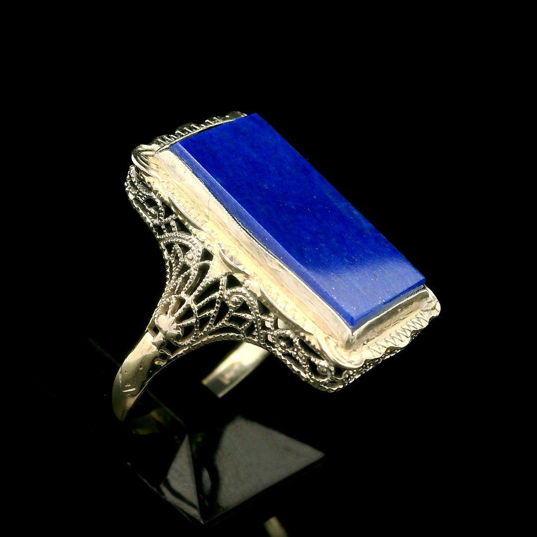 Antique 14k White Gold Large Rectangular Lapis Engraved & Filigree Cocktail Ring For Sale 3