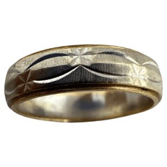 Antique 14K White & Yellow Gold Men's Ring – Starburst Engraved Band (Size 8)