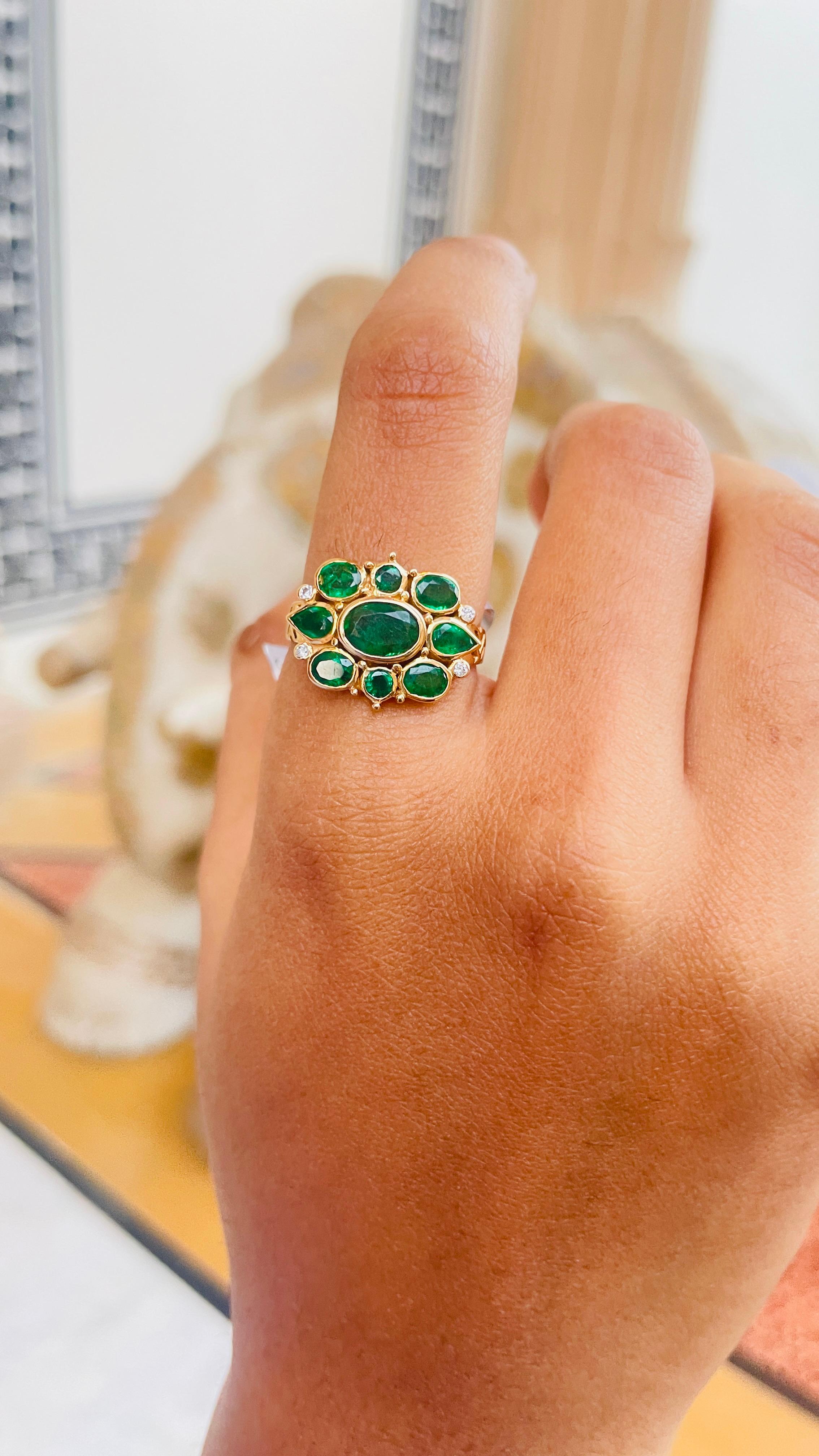 For Sale:  Antique 14K Yellow Gold Clustered Emeralds and Diamond Cocktail Ring for Her 4