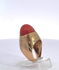 Antique 14K Yellow Gold Coral Ring, Circa 1940, USA