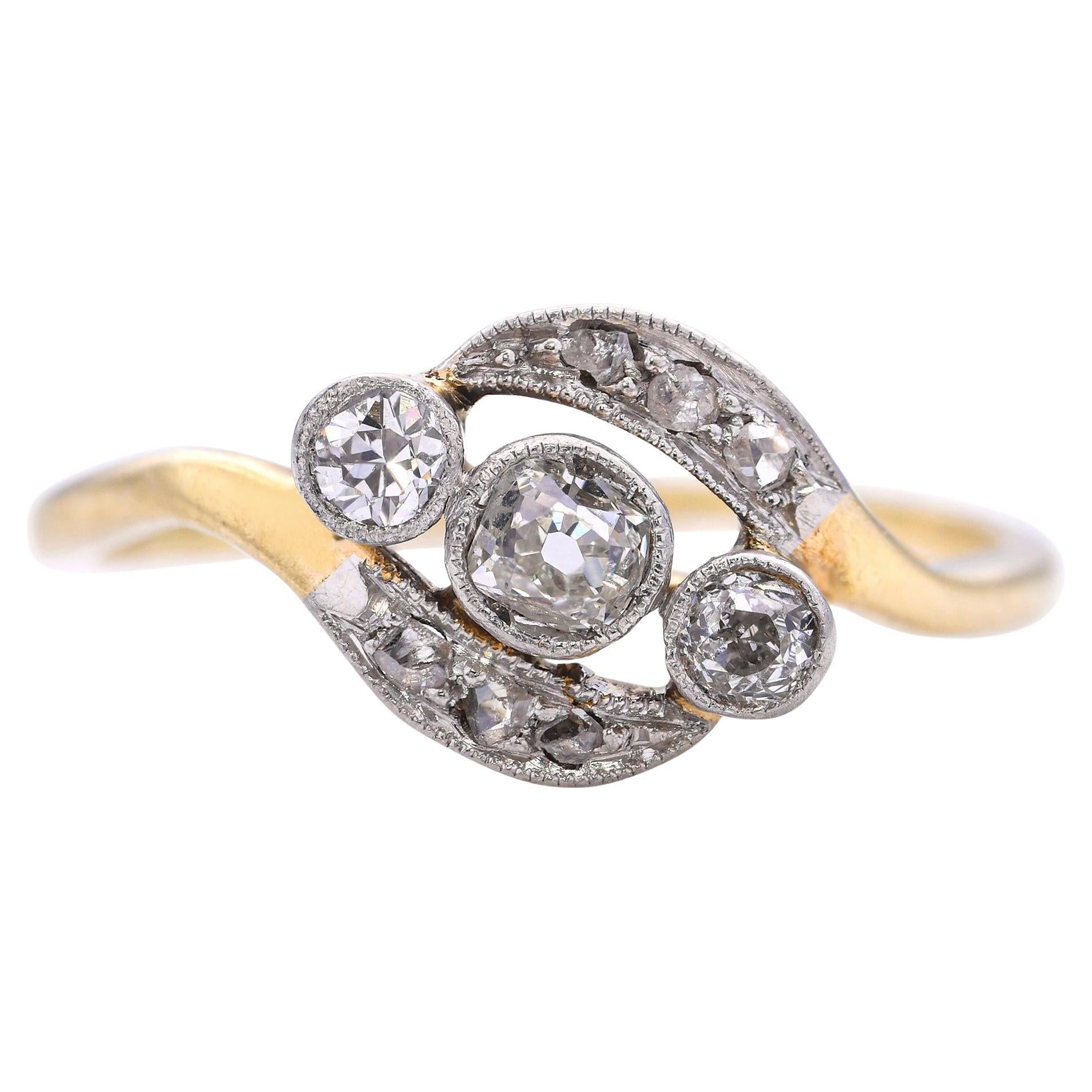 Antique 14k Yellow Gold Diamond Ring