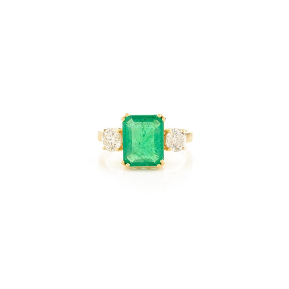 in vendita:  Antico anello a tre pietre in oro giallo 14k con smeraldo e diamante taglio ottagono per lei 7