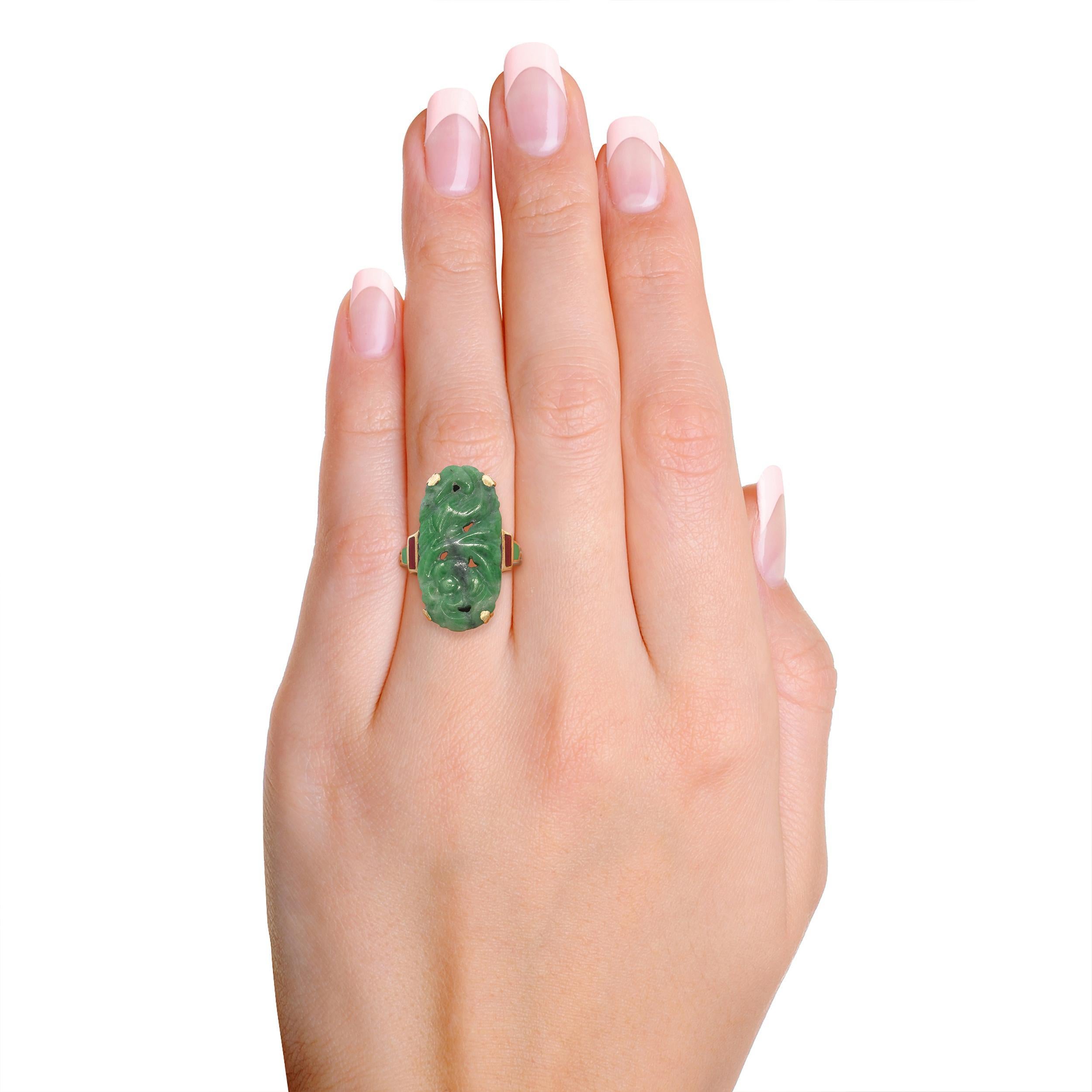 Rough Cut Antique 14k Yellow Gold Enamel and Jade Ring For Sale