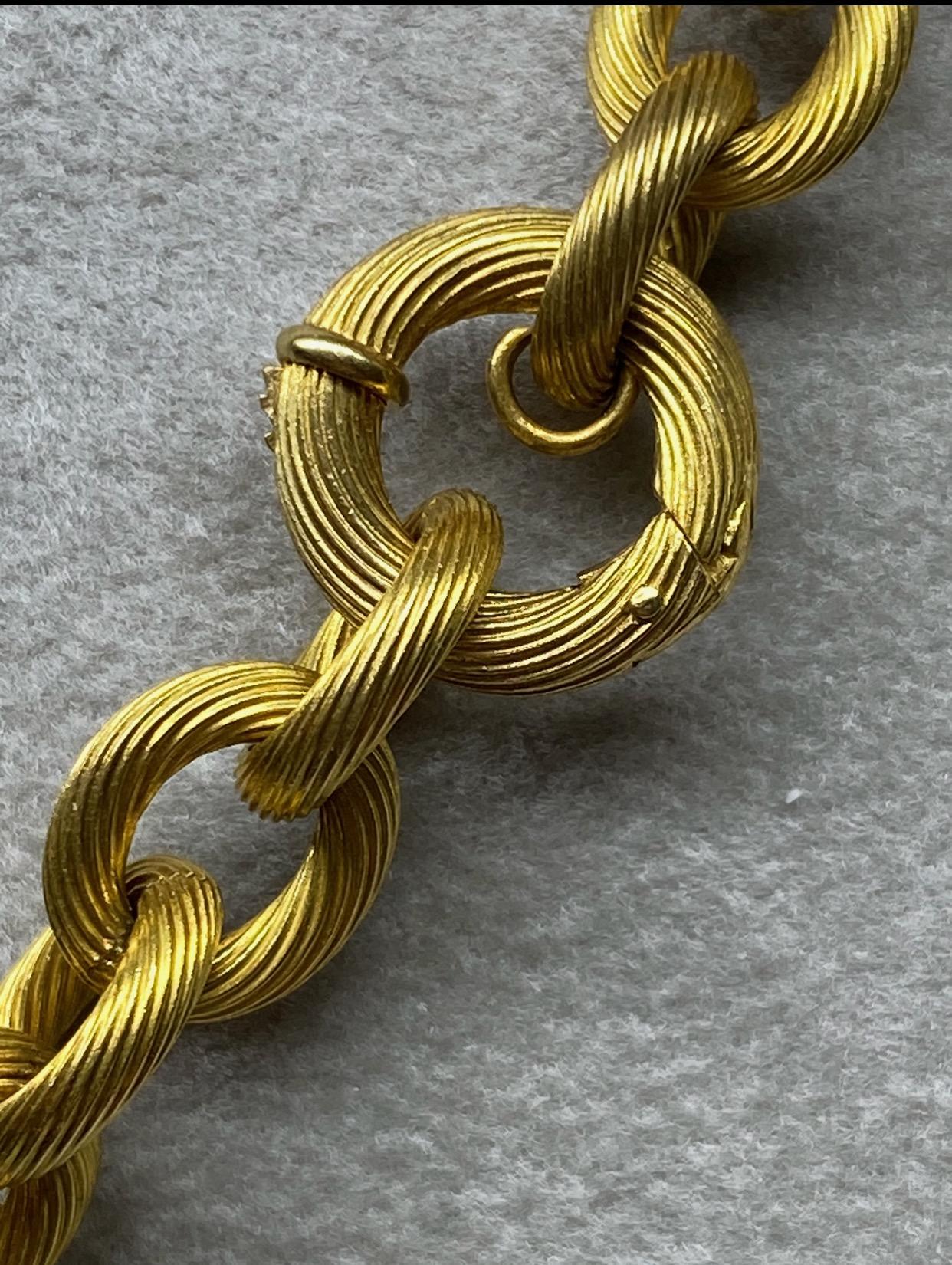 Antique 14k Yellow Gold Etruscan Revival Victorian Locket Pendant Chain Necklace For Sale 5