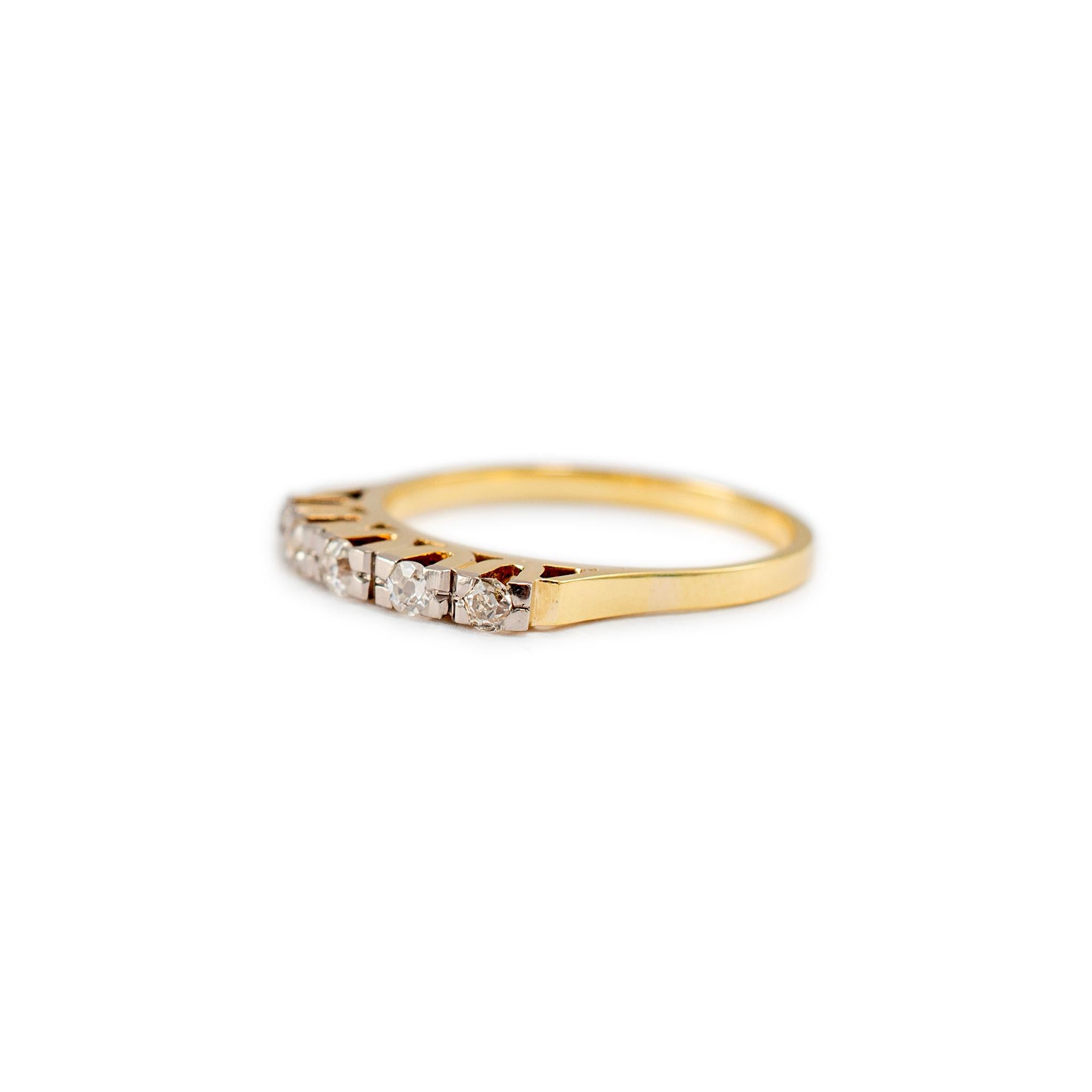Taille vieille Europe Alliance ancienne en or jaune 14 carats avec cinq diamants de taille européenne ancienne