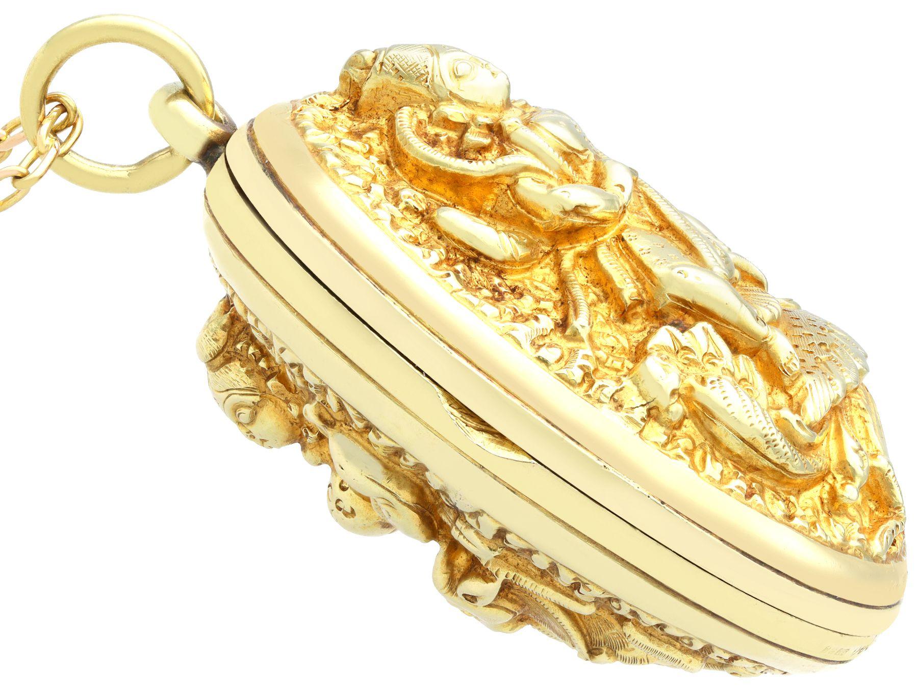 Women's or Men's Antique 14k Yellow Gold Locket Pendant For Sale