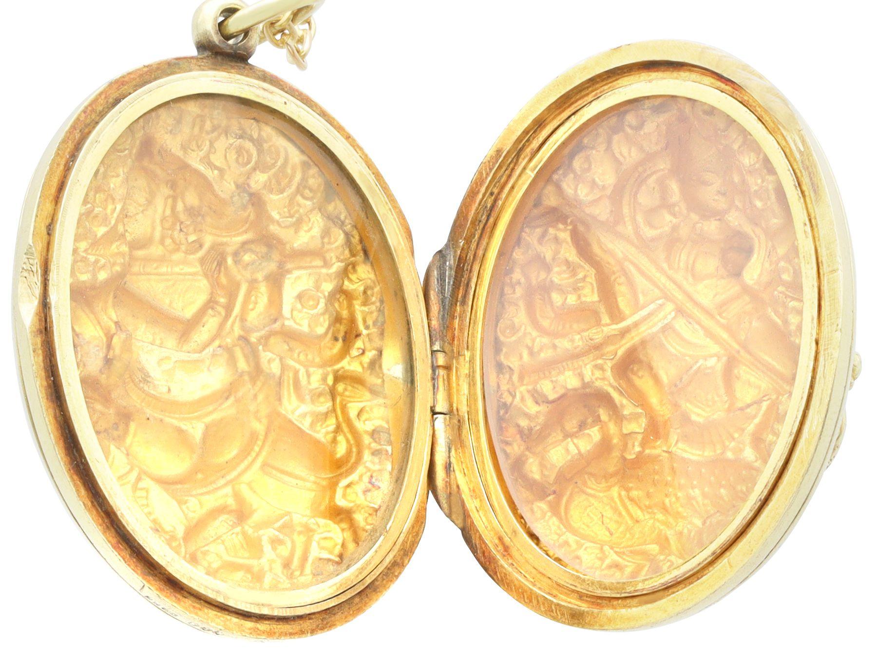Antique 14k Yellow Gold Locket Pendant For Sale 2