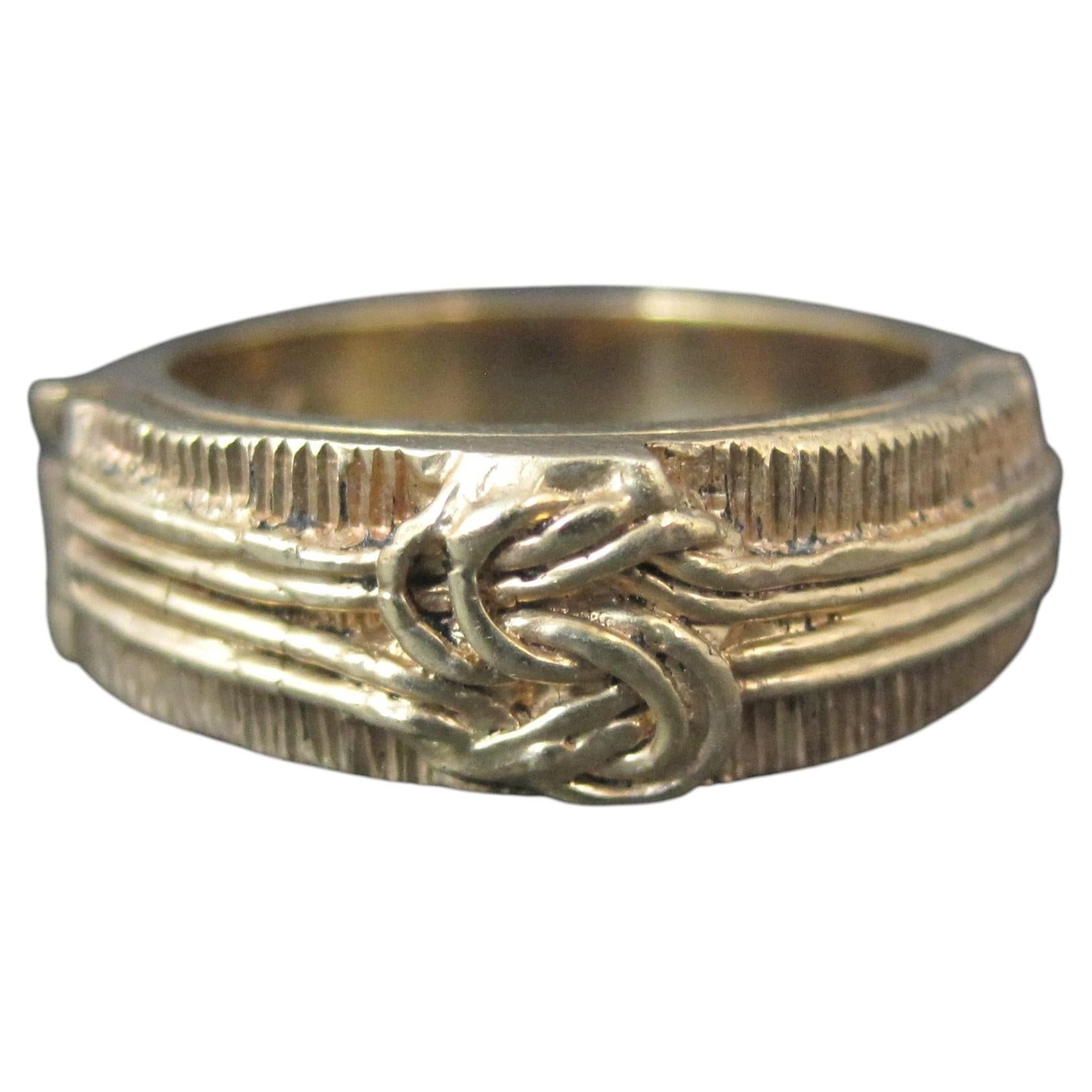 Antique 14K Yellow Gold Love Knot Mourning Ring with Secret Compartment Size 7 For Sale