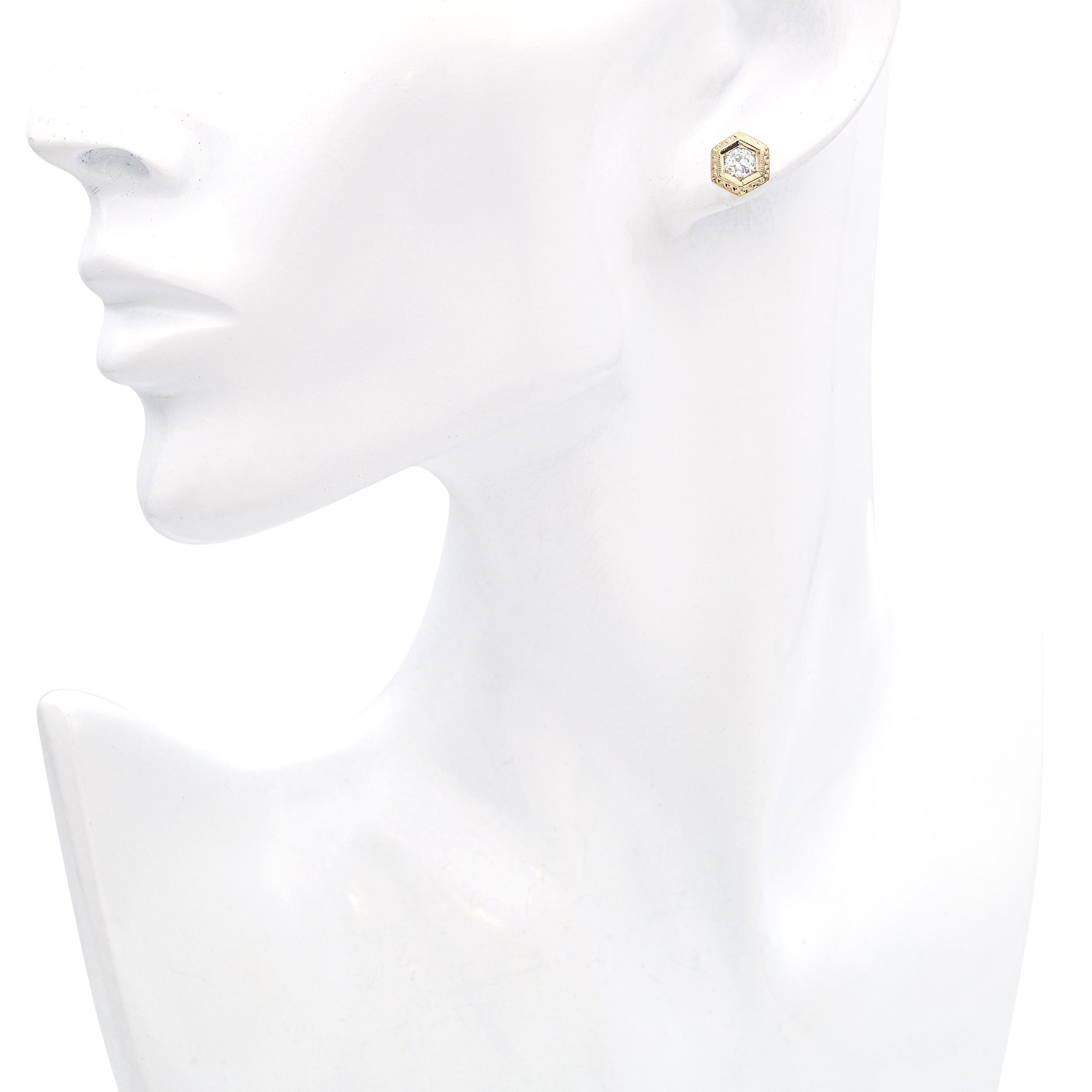 Taille vieille Europe Boucles d'oreilles anciennes en or jaune 14K avec diamants de taille européenne vissés en vente