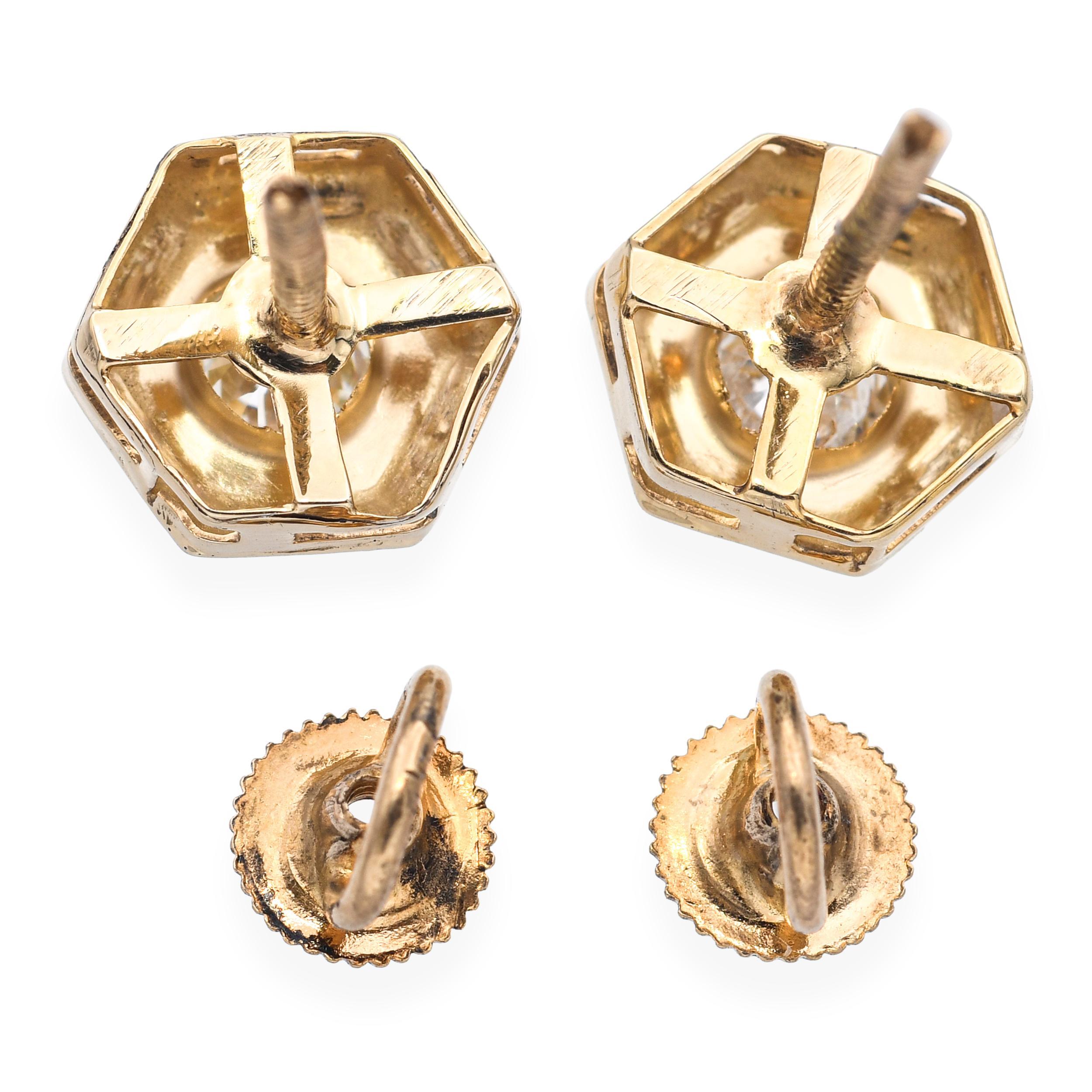 Boucles d'oreilles anciennes en or jaune 14K avec diamants de taille européenne vissés Pour femmes en vente