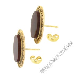 Pendientes antiguos de oro amarillo de 14 quilates con bisel ovalado y botones de cornalina repujada