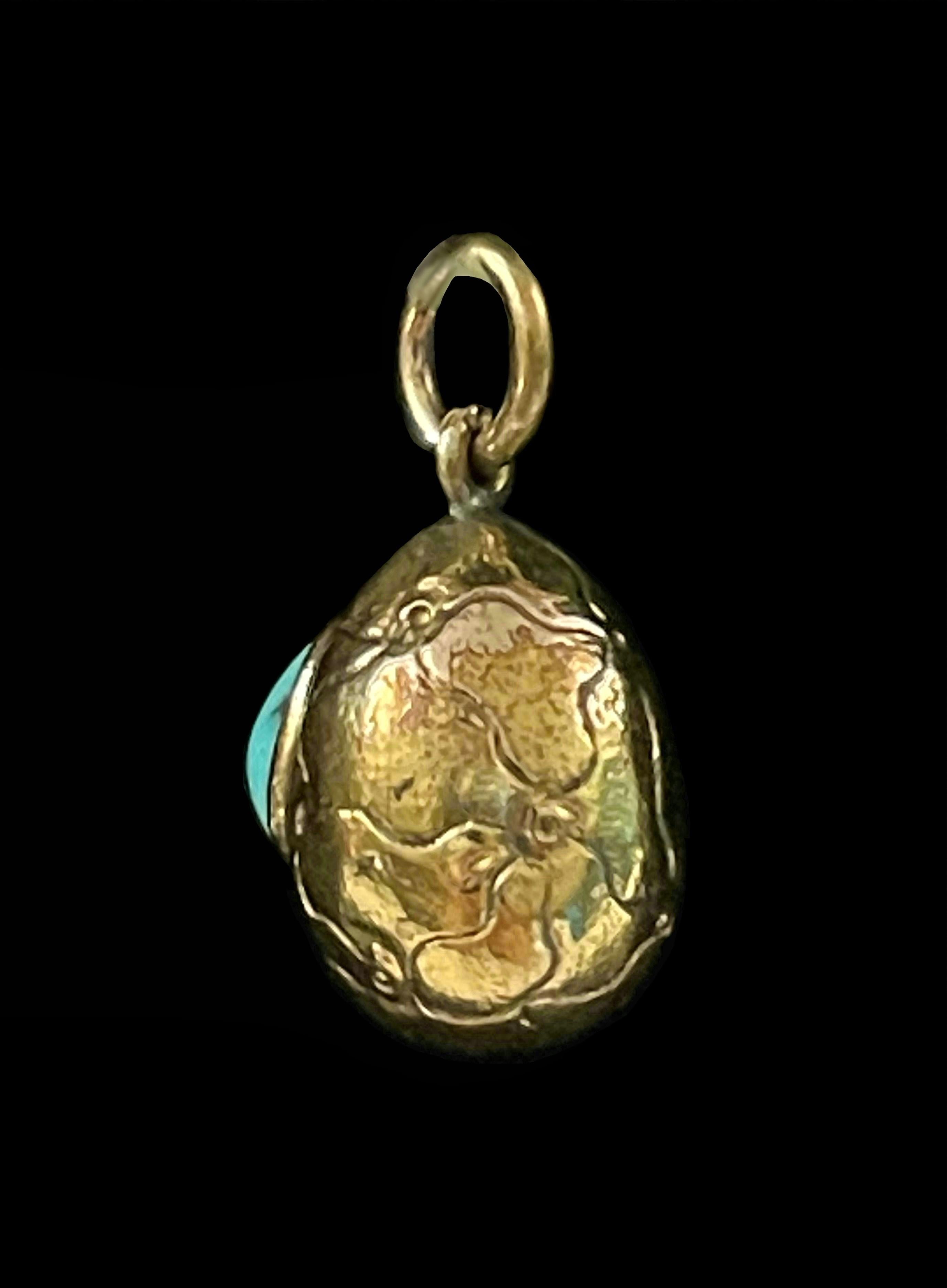 Antique 14K Yellow Gold & Persian Turquoise Egg Pendant - Early 20th Century For Sale 1