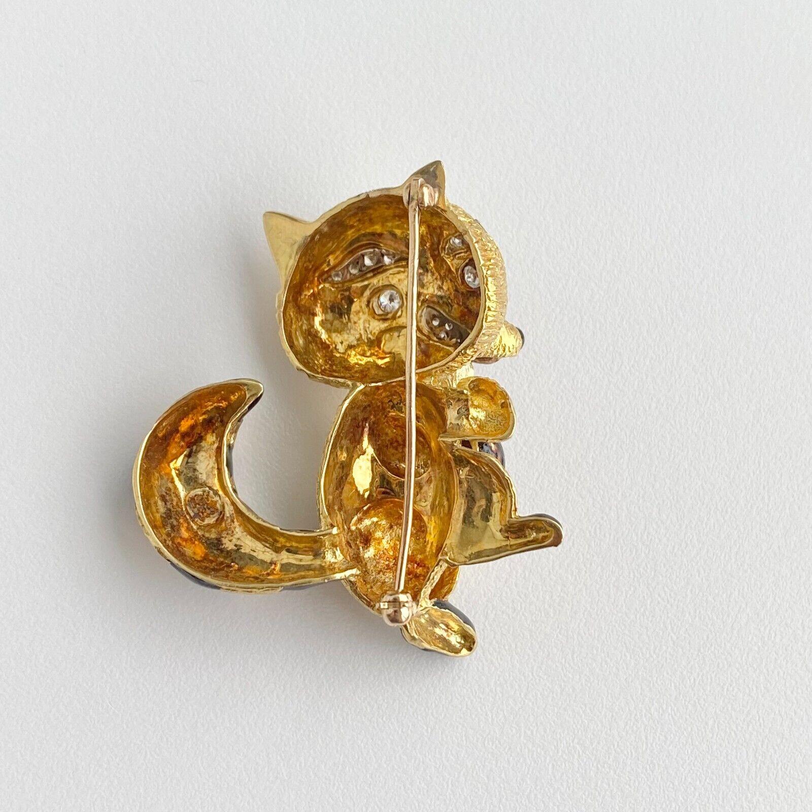 Broche pendentif ancienne en or jaune 14 carats avec diamant 