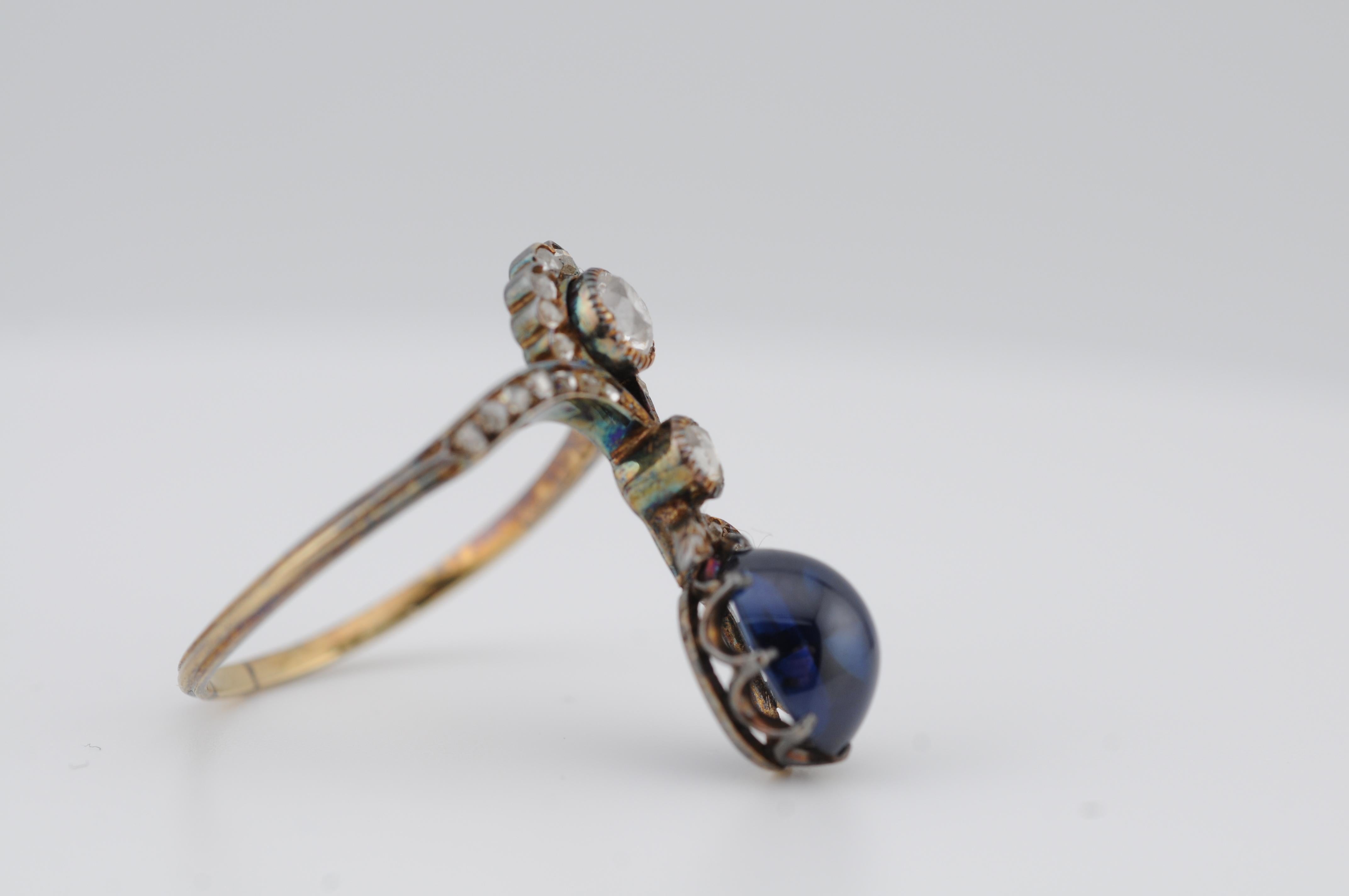 Bague ancienne en or jaune 14 carats avec saphir bleu roi en vente 7