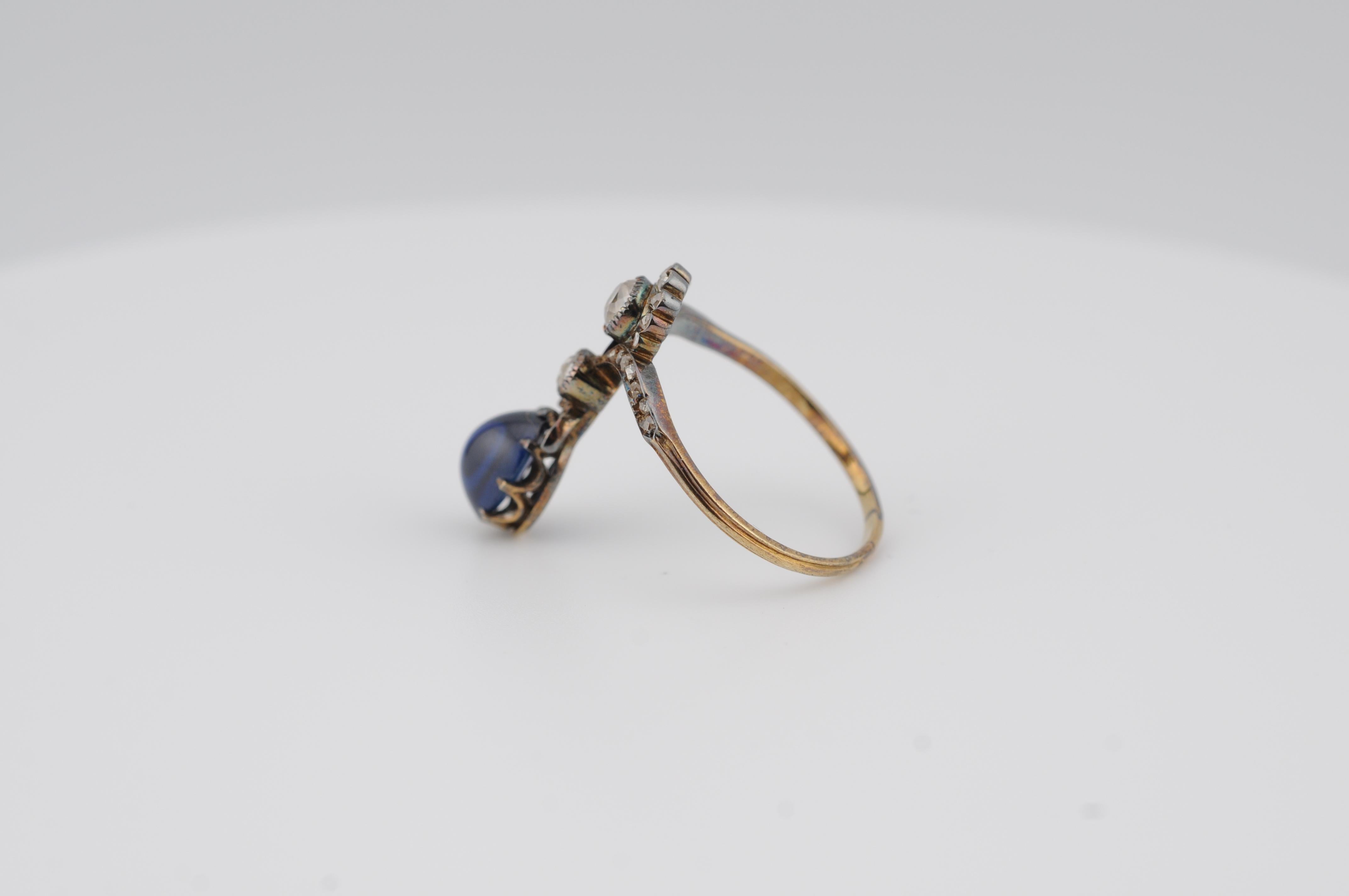Bague ancienne en or jaune 14 carats avec saphir bleu roi Unisexe en vente
