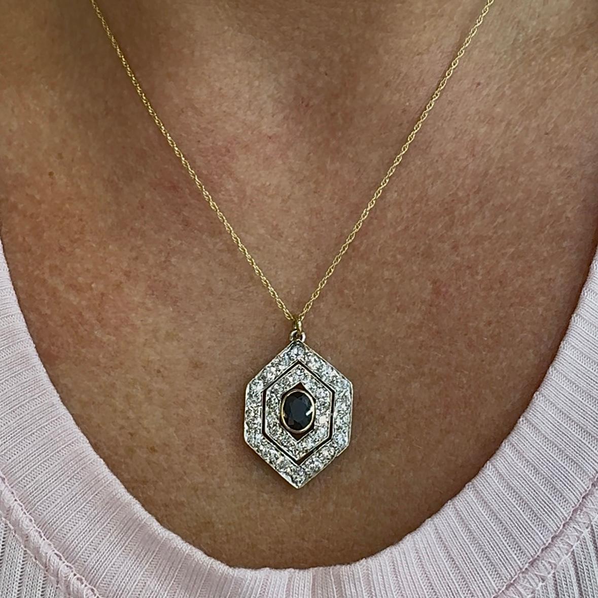Antike 14K Gelbgold Saphir-Diamant-Tropfen-Anhänger-Halskette im Angebot 2