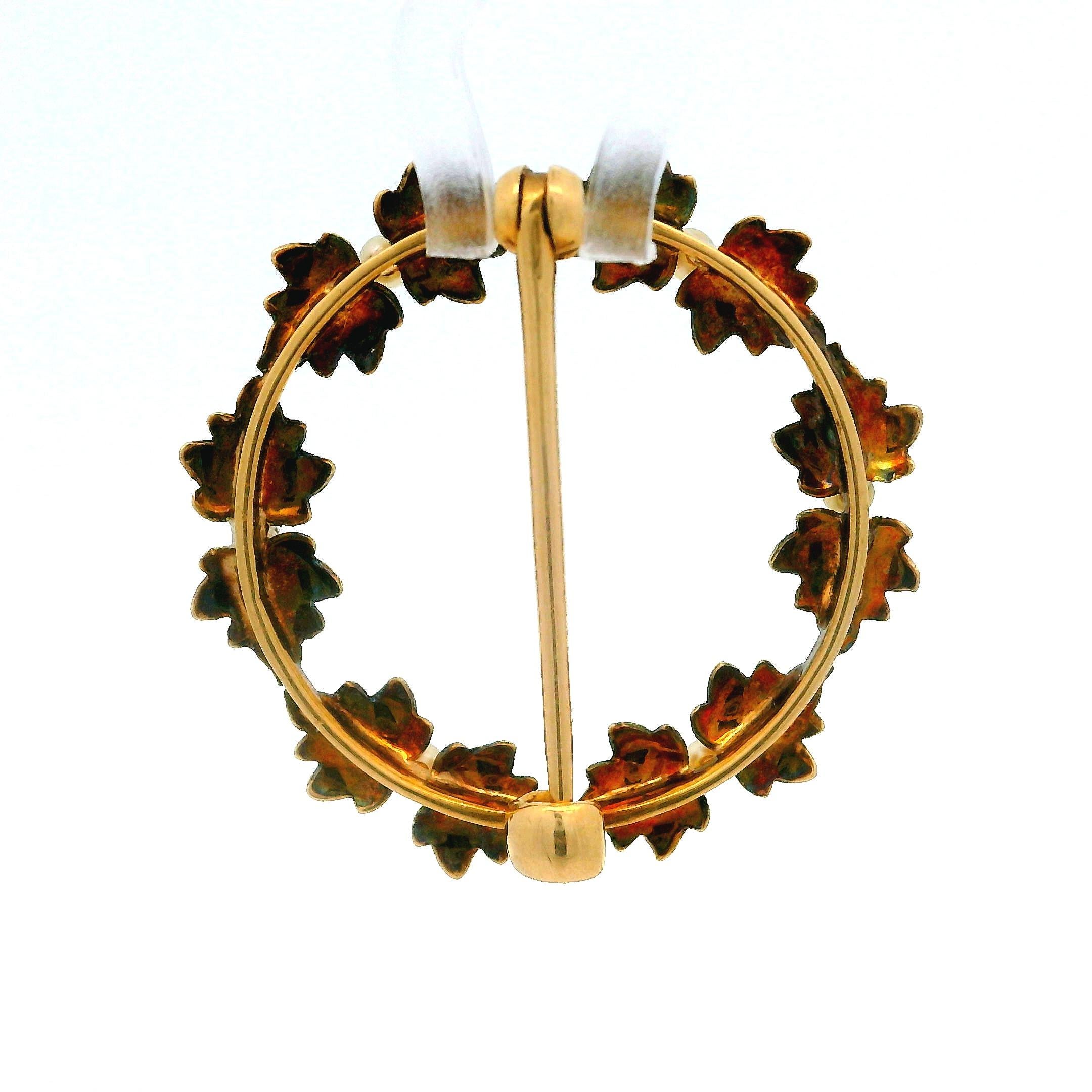 Round Cut Antique 14k Yellow Gold Seed Pearls Hand Engraved Holly Wreath Leaf Pin Brooch For Sale