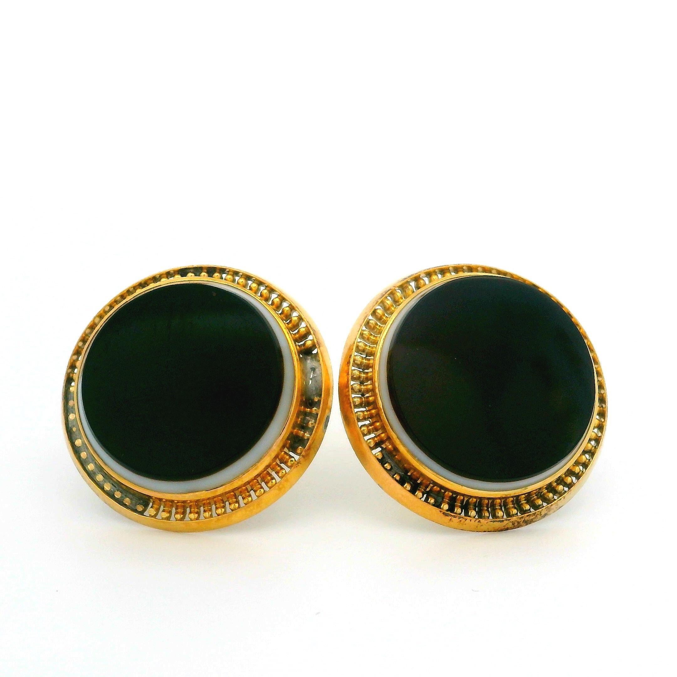 Boucles d'oreilles anciennes boutons rondes en or jaune 14 carats avec agate non sculptée en vente 5