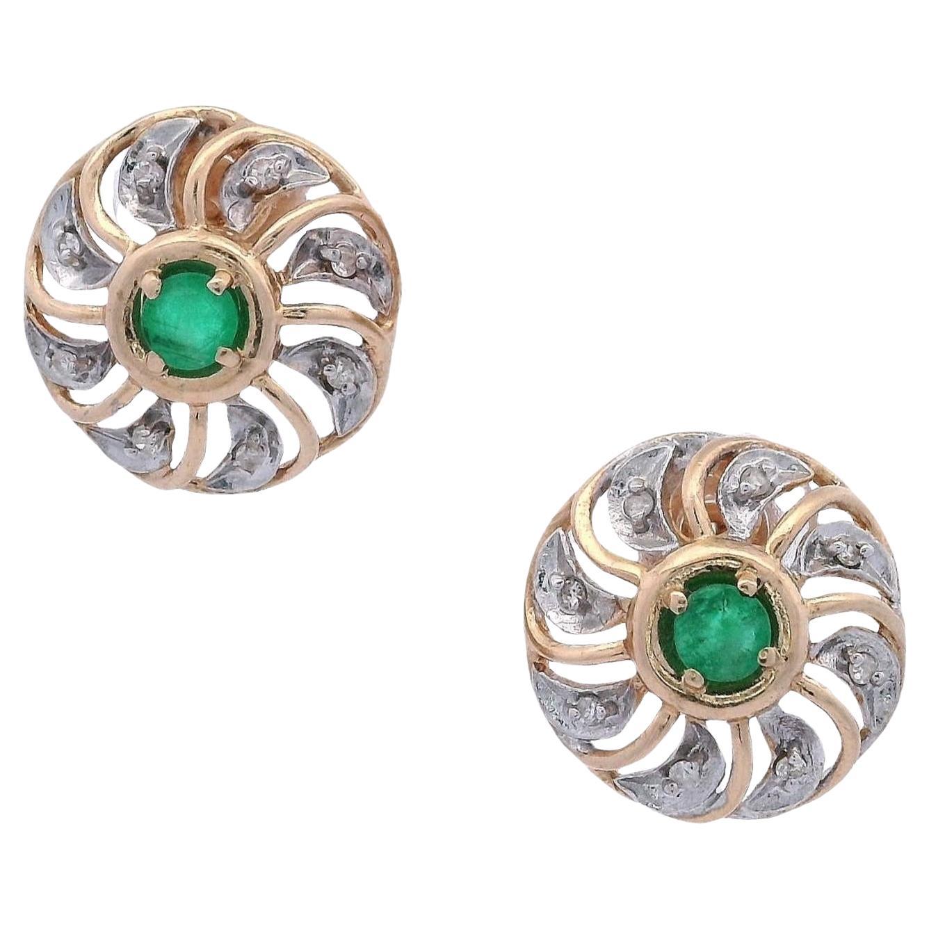 Orecchini antichi in oro giallo e bianco 14kt con diamanti e smeraldi in vendita