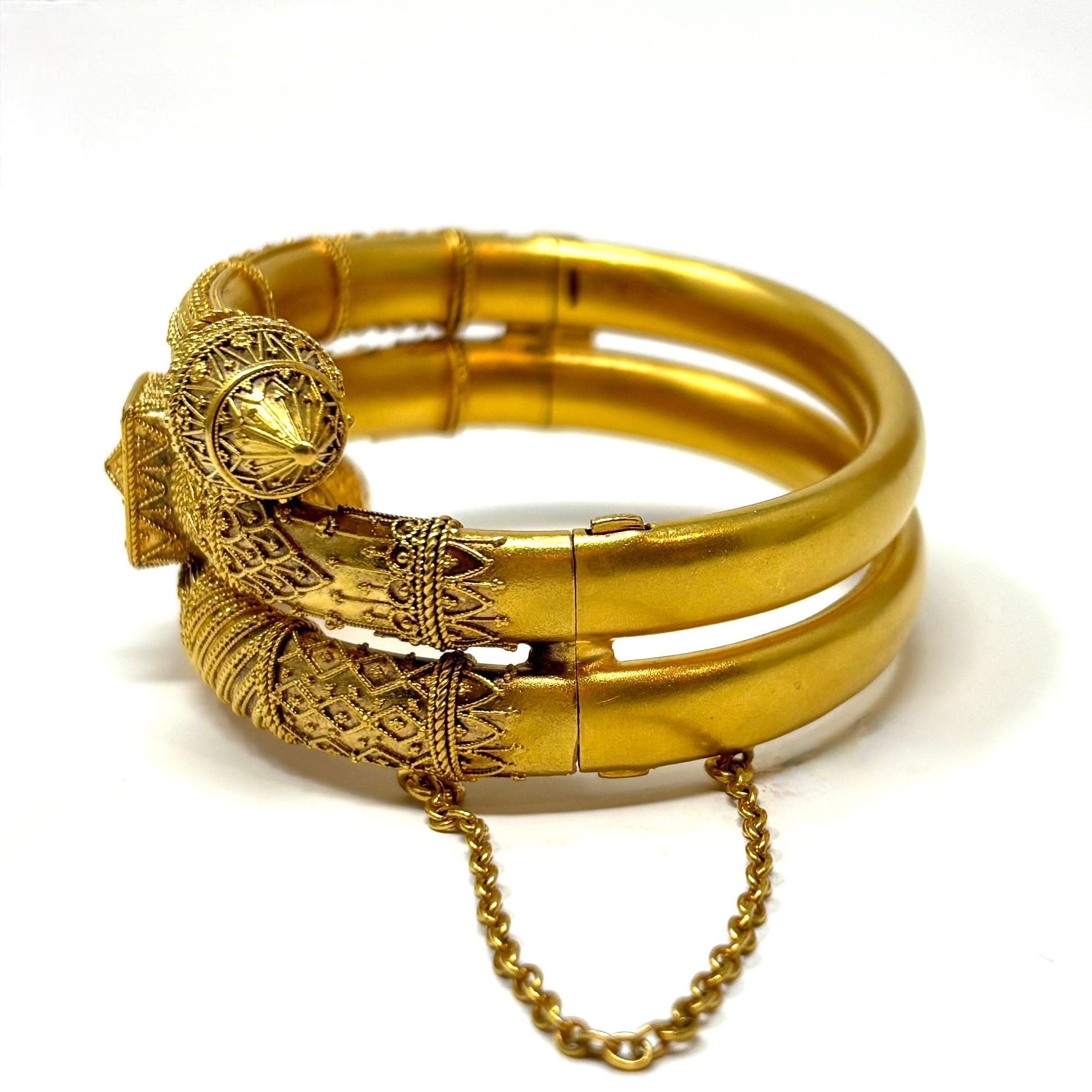 Antico Revival etrusco in oro 15 carati  Bracciale In condizioni buone in vendita a New Orleans, LA