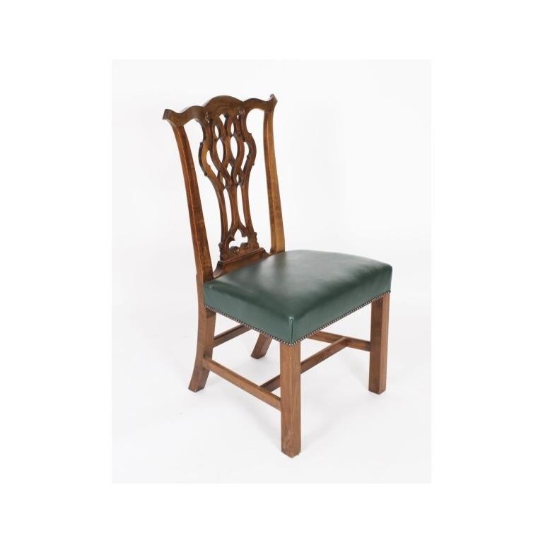 Ancienne table de salle à manger à trois colonnes de style George III de 15 pieds C1920 et 14 chaises en vente 7
