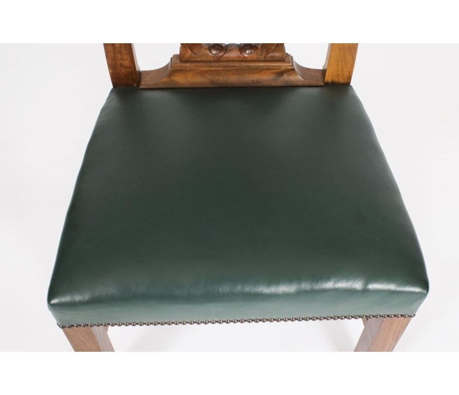 Ancienne table de salle à manger à trois colonnes de style George III de 15 pieds C1920 et 14 chaises en vente 10