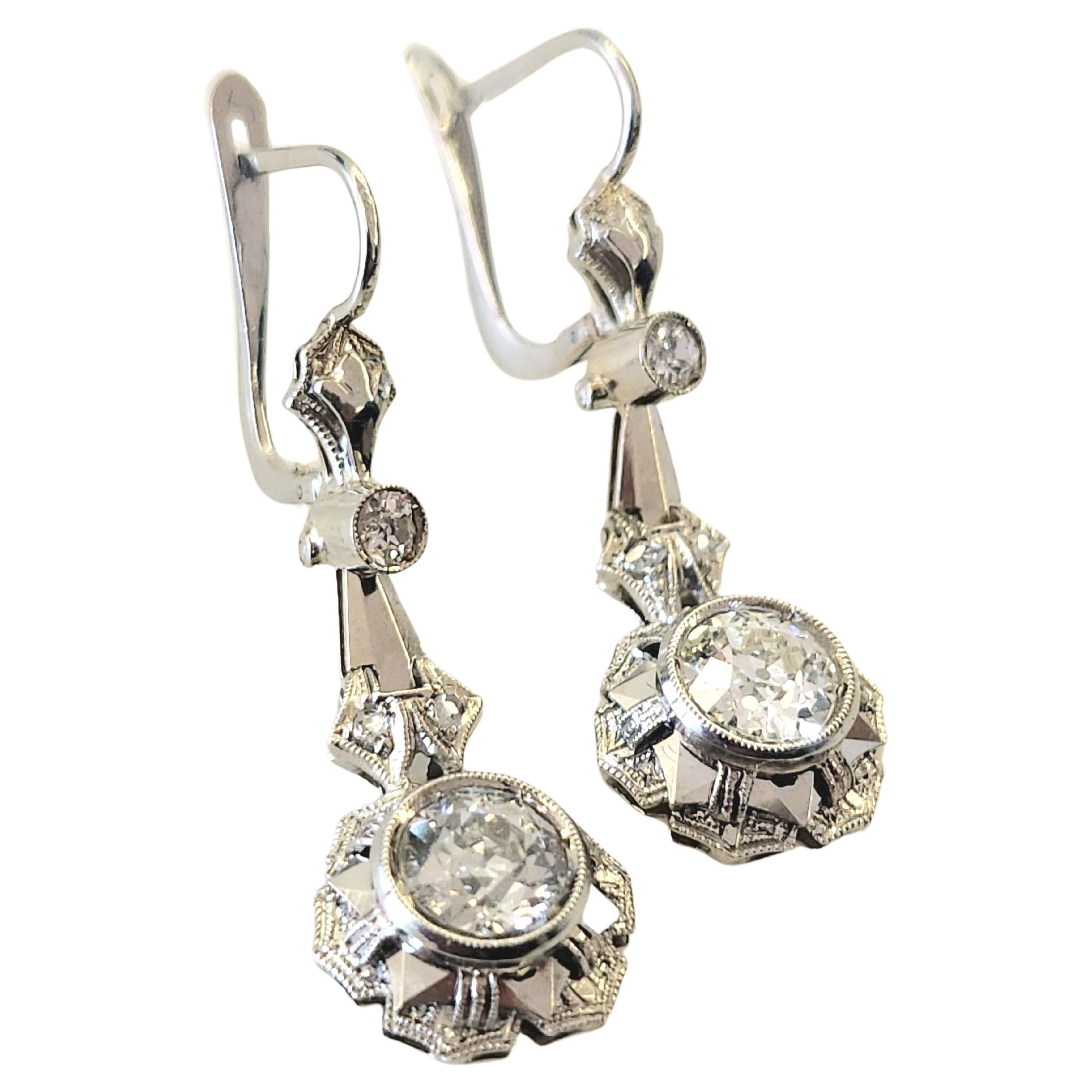 Art Deco Antique 1.50 Carats Diamond Gold Dangling Earrings For Sale