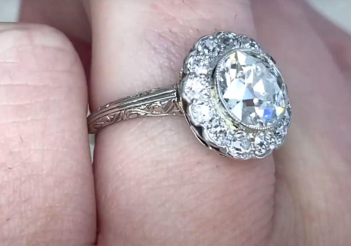 Antique 1.52ct Old Euro-Cut Diamond Ring, Diamond Halo, Platinum, circa 1910 In Excellent Condition For Sale In New York, NY