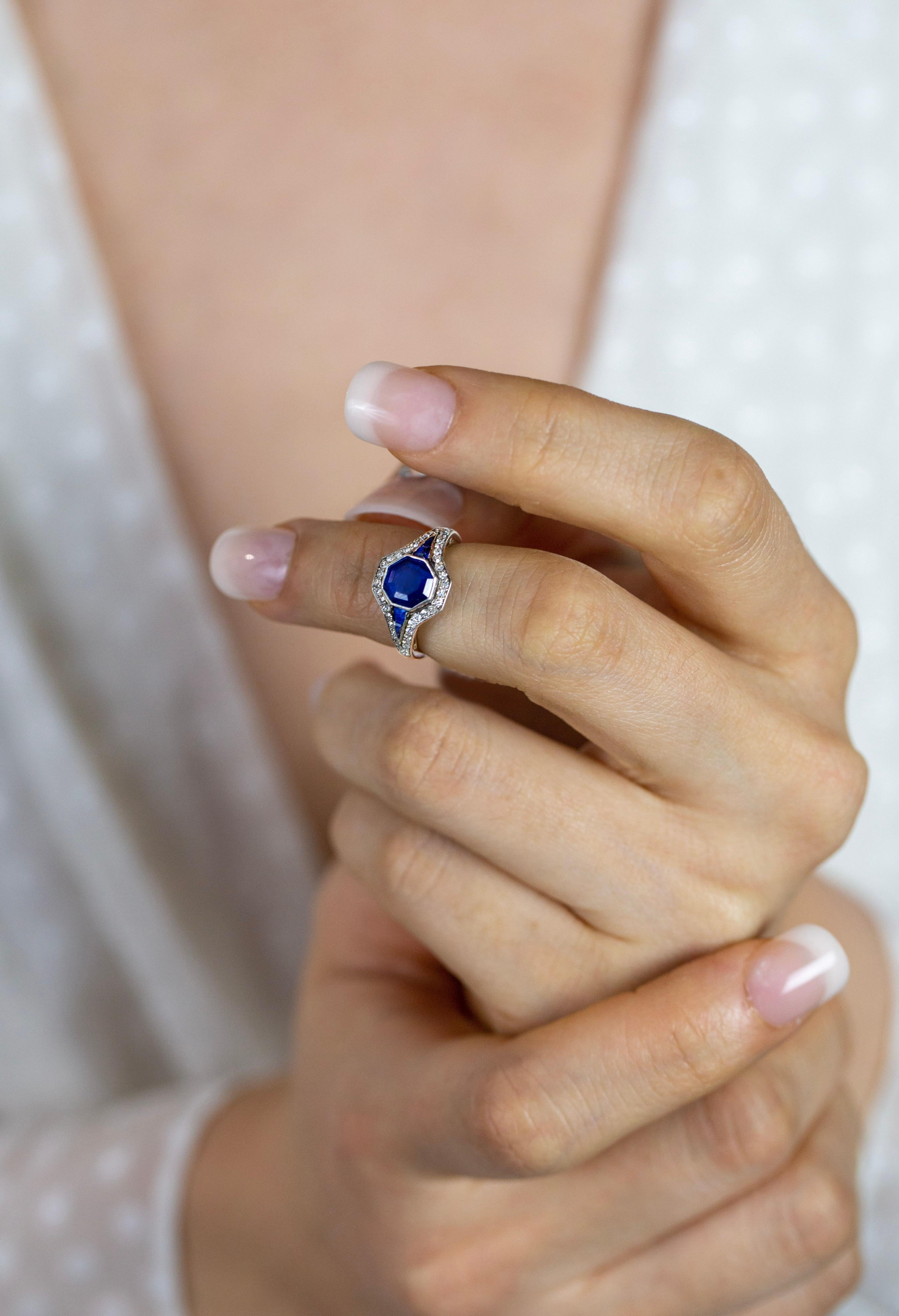 Antique 1.53 Carat Asscher Cut Blue Sapphire Engagement Ring For Sale 4