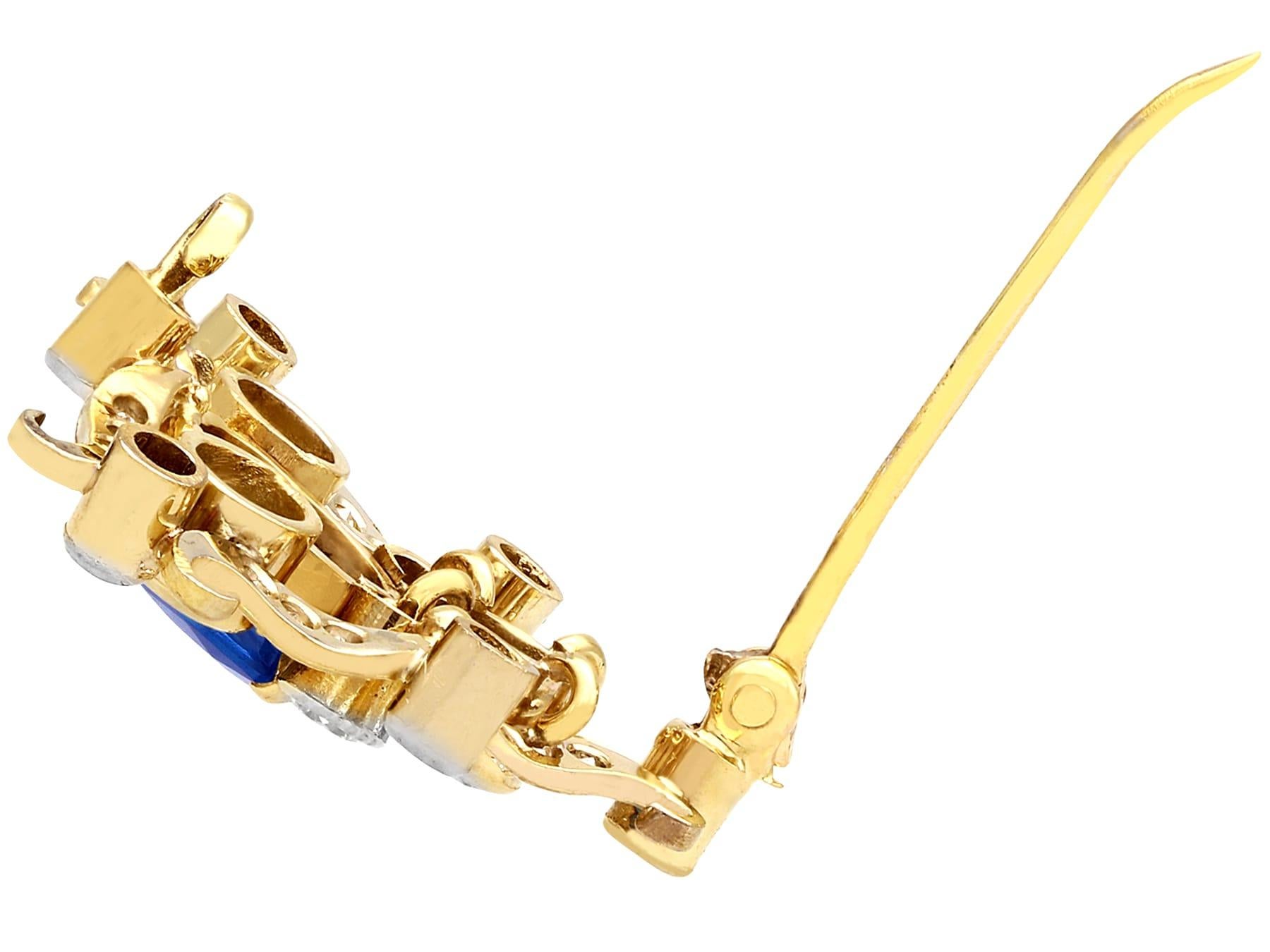 Antique 1.53 Carat Sapphire and 1 Carat Diamond Yellow Gold Brooch, Circa 1920 For Sale 1