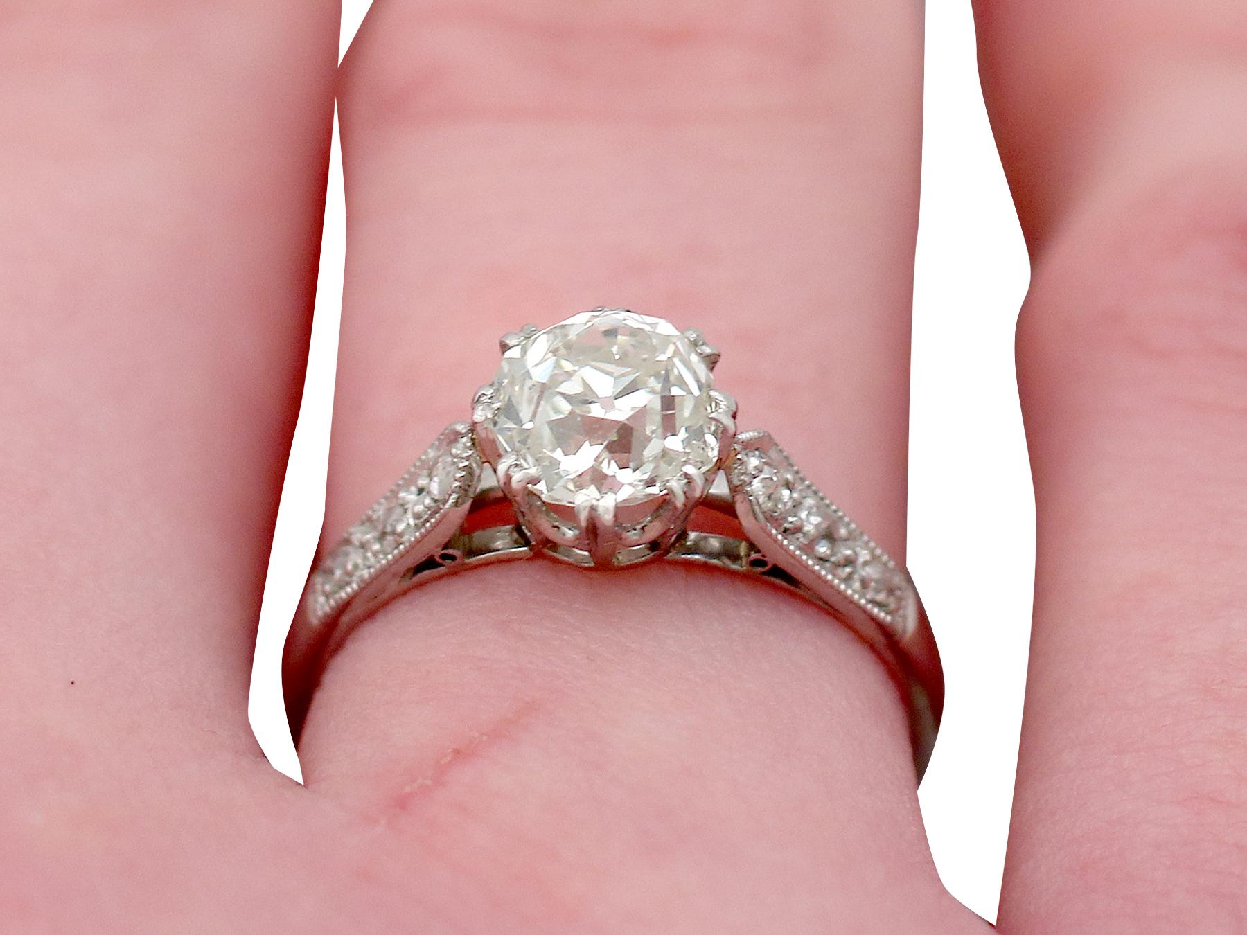 Antique 1.55 Carat Diamond and Platinum Solitaire Engagement Ring 3