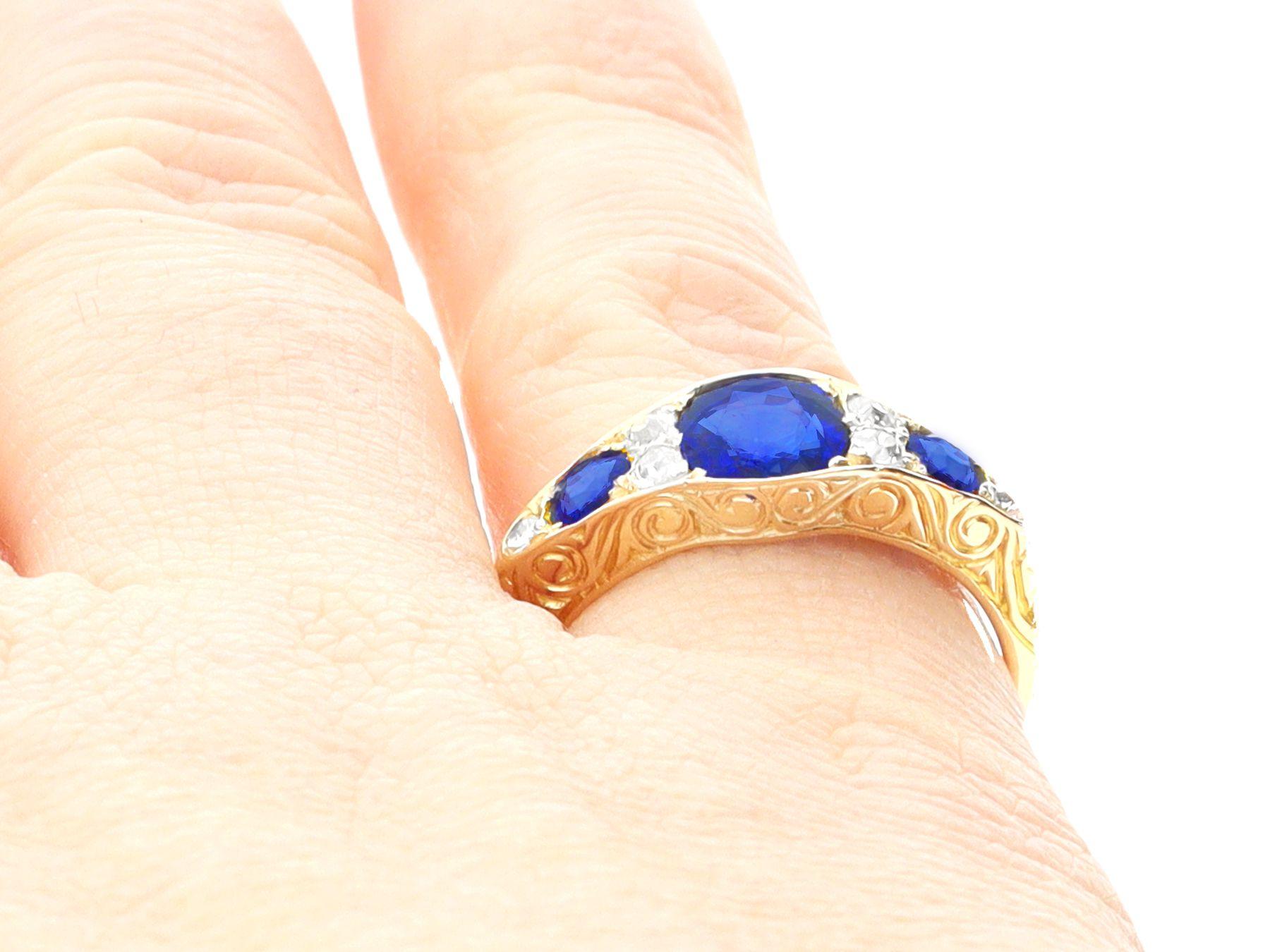 Antique 1.55 Carat Sapphire and Diamond Yellow Gold Cocktail Ring, circa 1900 For Sale 4