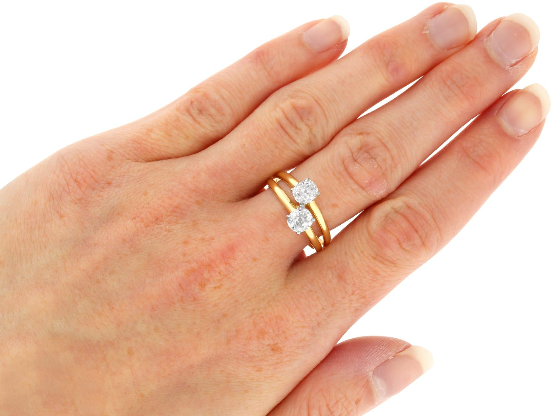 Antique 1.55Ct Diamond and 18k Yellow Gold Engagement Ring Circa 1920 For Sale 2