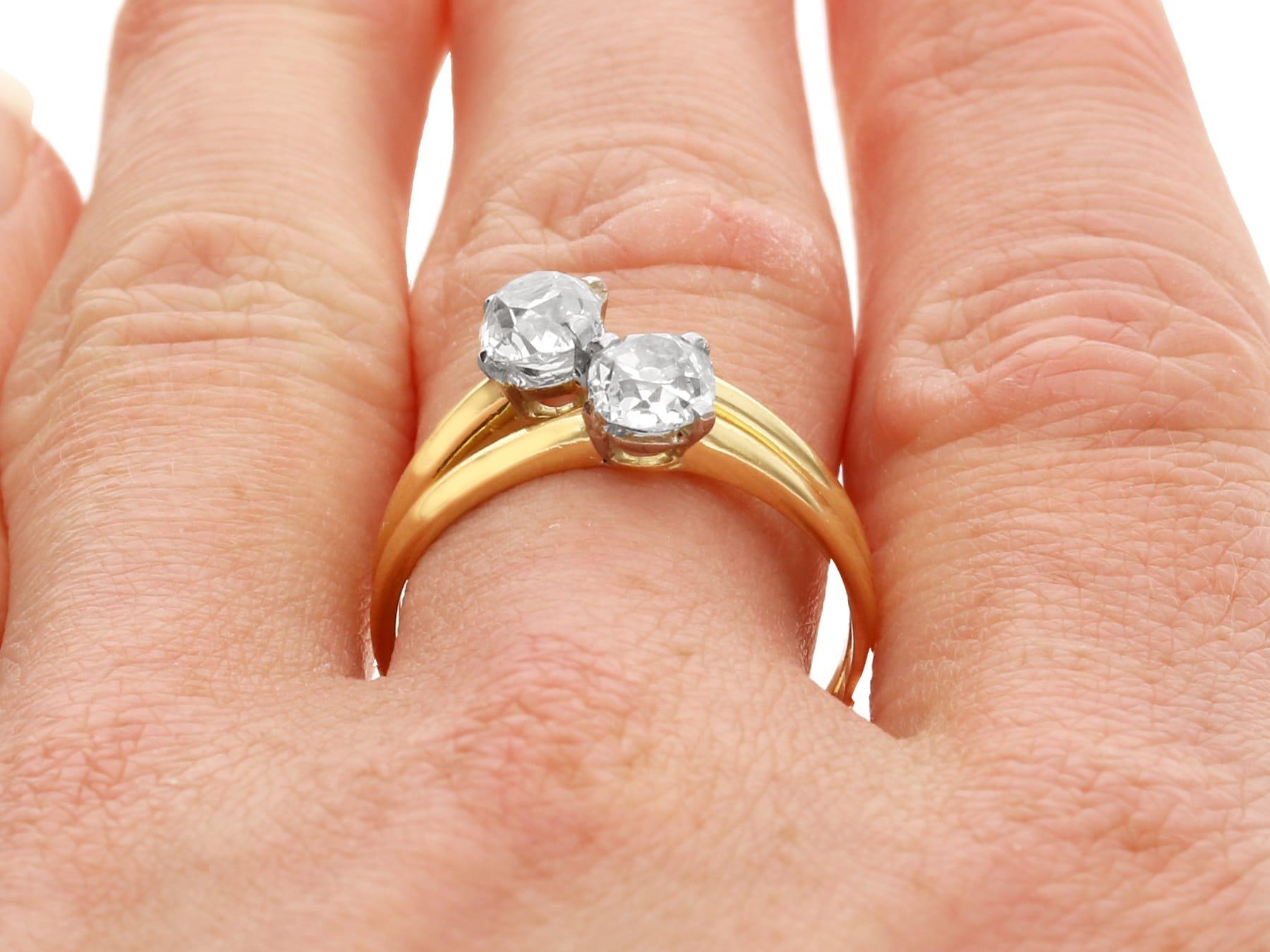 Antique 1.55Ct Diamond and 18k Yellow Gold Engagement Ring Circa 1920 For Sale 4
