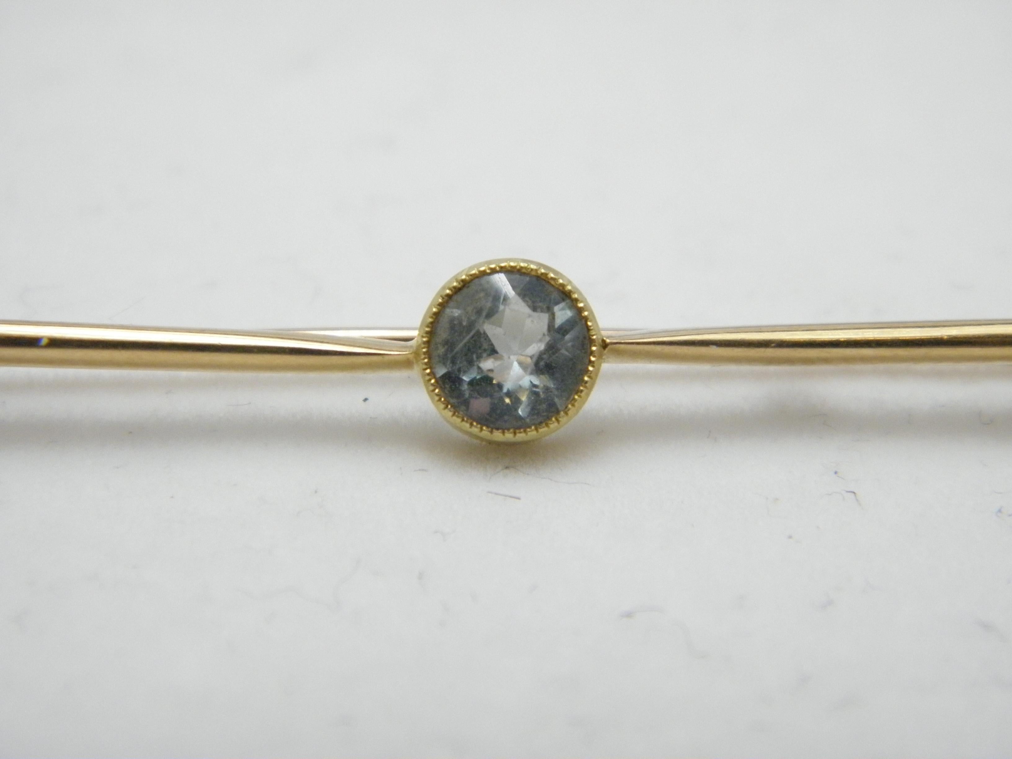 Round Cut Antique 15ct Gold Aquamarine Solitaire Bar Brooch Pin c1890 625 Purity Heavy For Sale